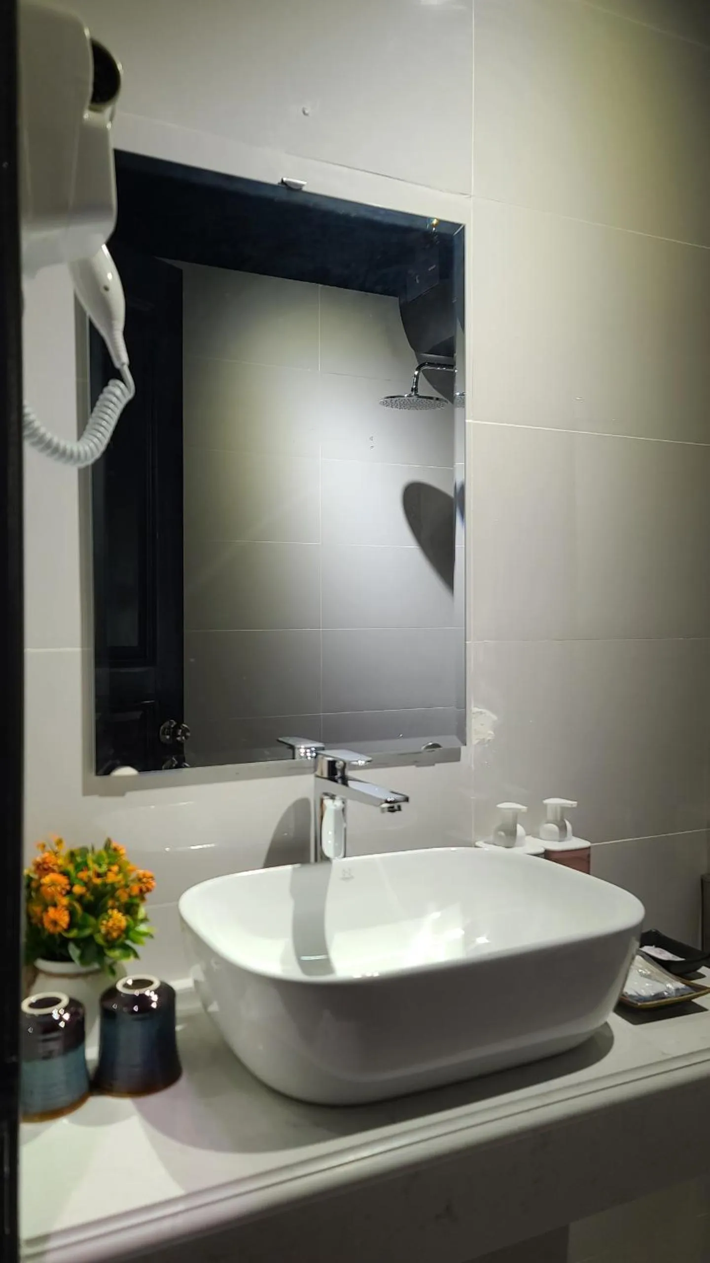 Deluxe Double or Twin Room in Hanoi Lucky Hostel