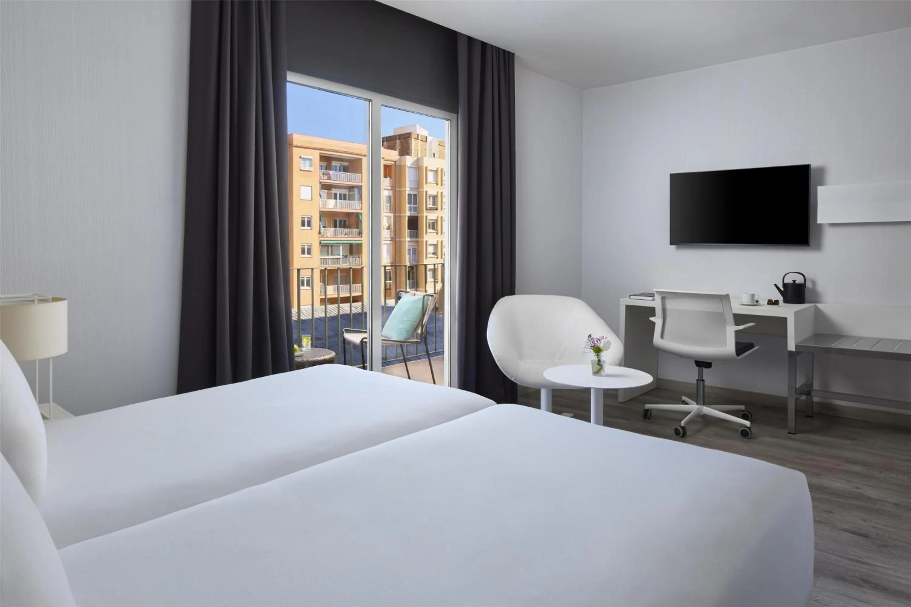 Superior Double or Twin Room in NH Barcelona Stadium