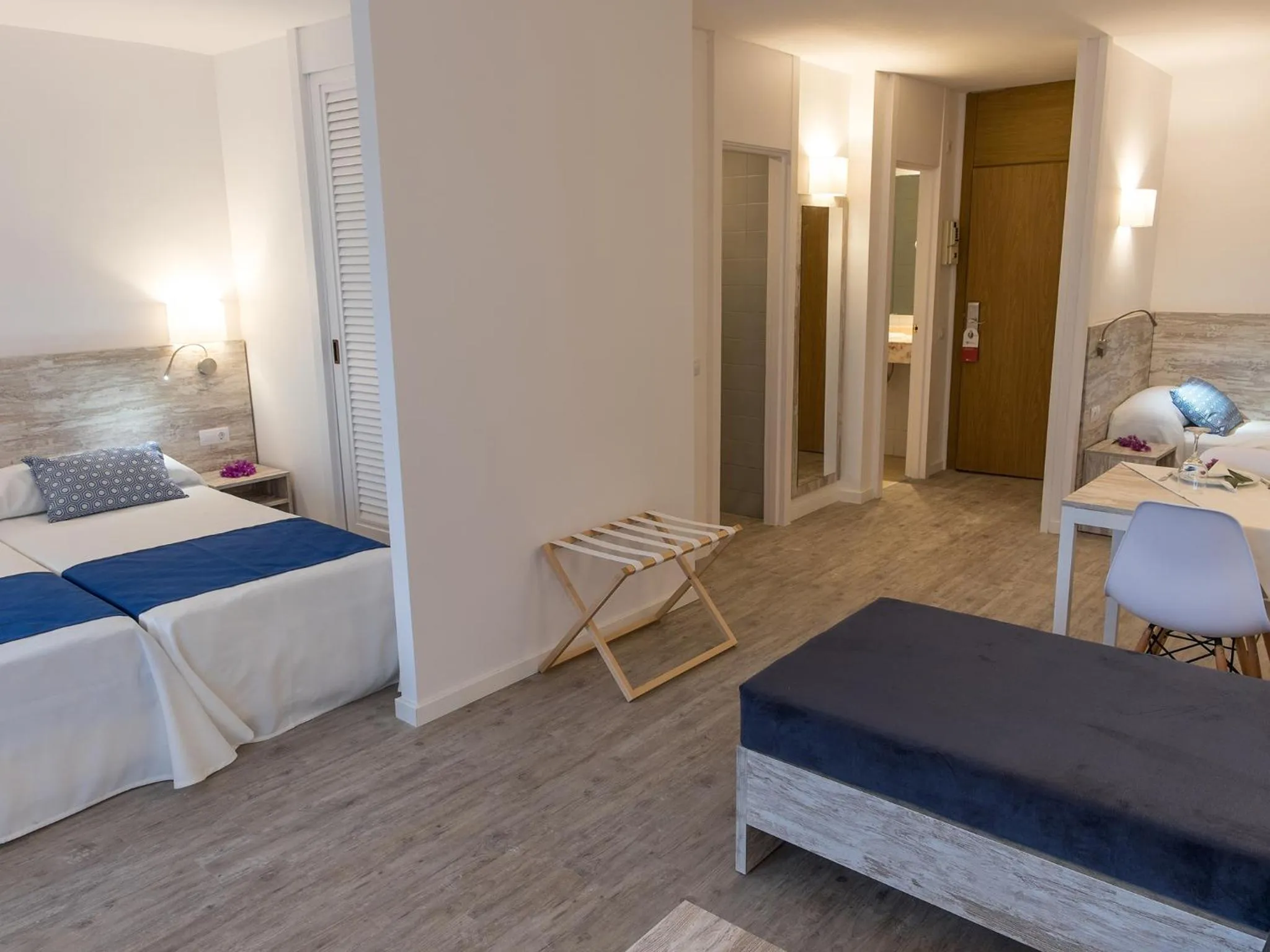 One-Bedroom Apartment (2 Adults + 1 Child) in BelleVue Club