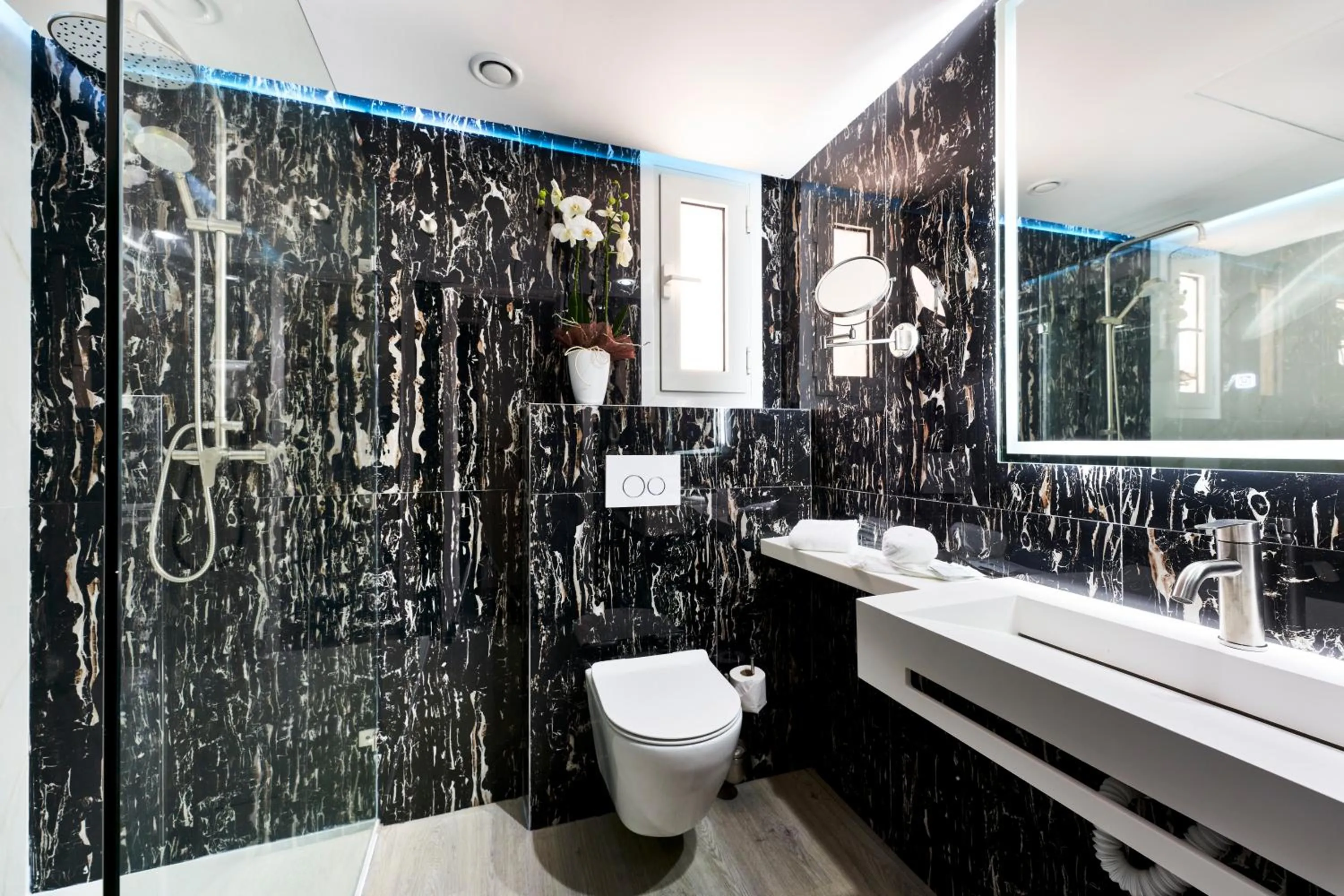 Two-Bedroom Apartment Deluxe  in BelleVue Club