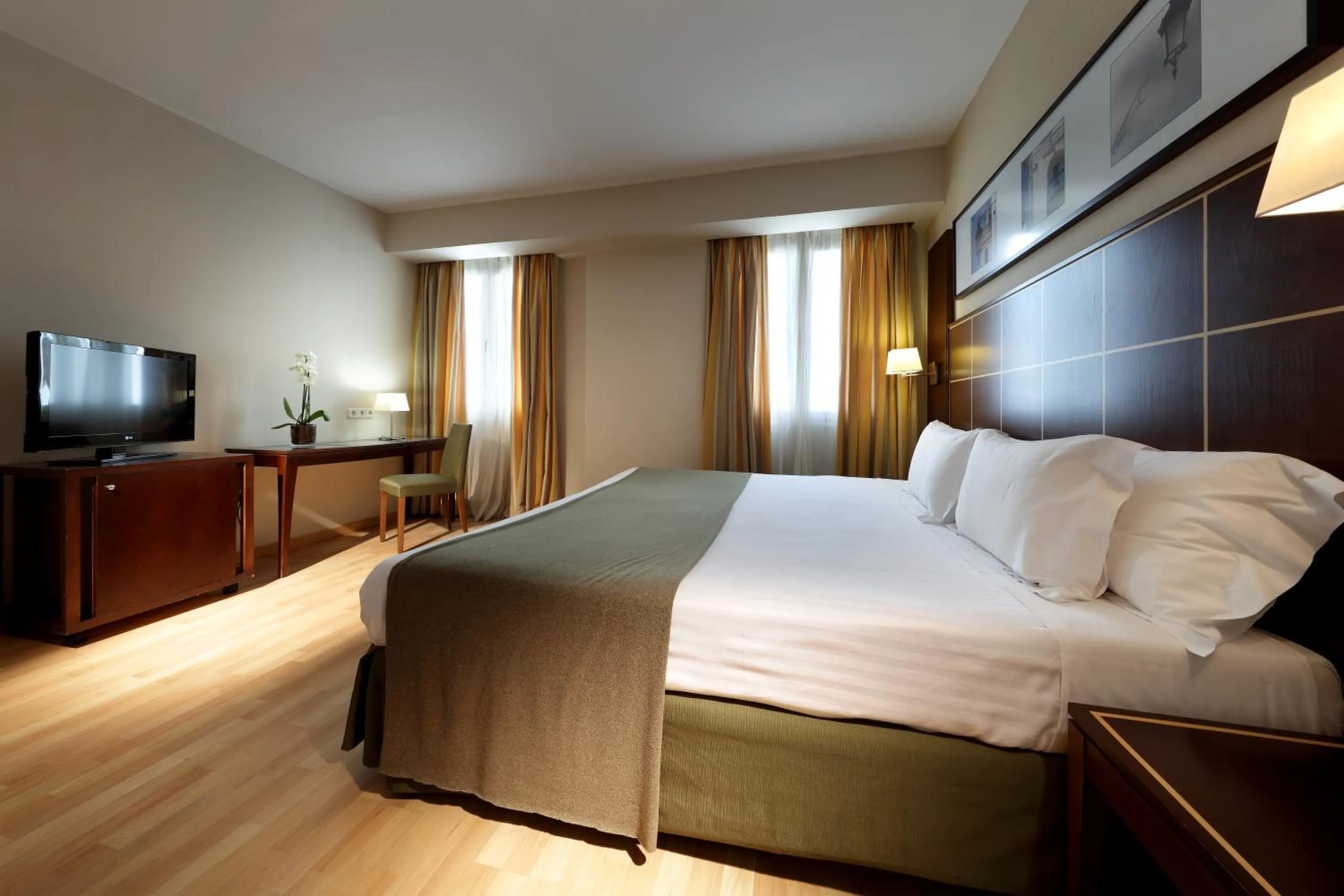 Quadruple Room in Exe Tartessos