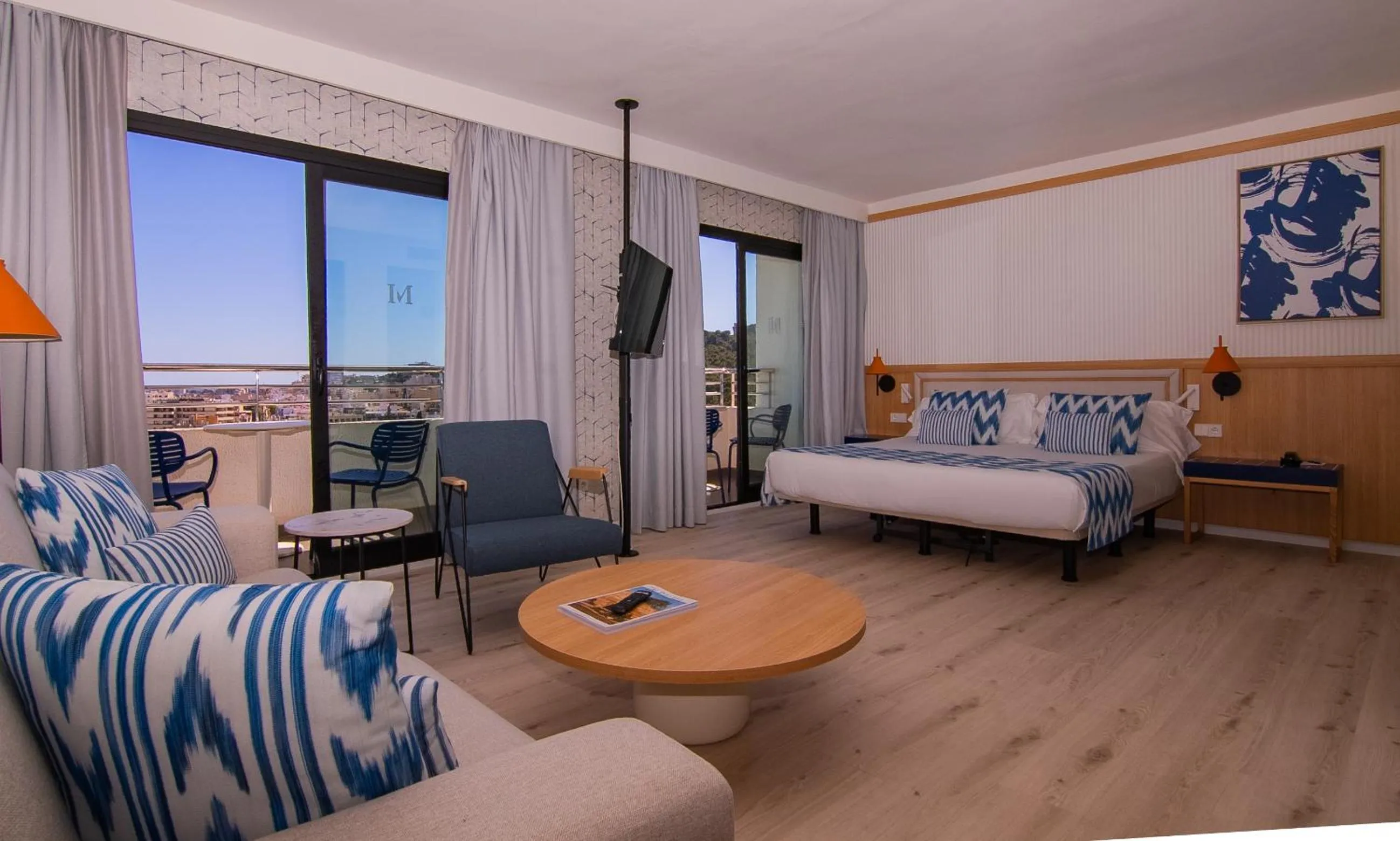 Junior Suite with View and Hot Tub in Isla Mallorca & Spa