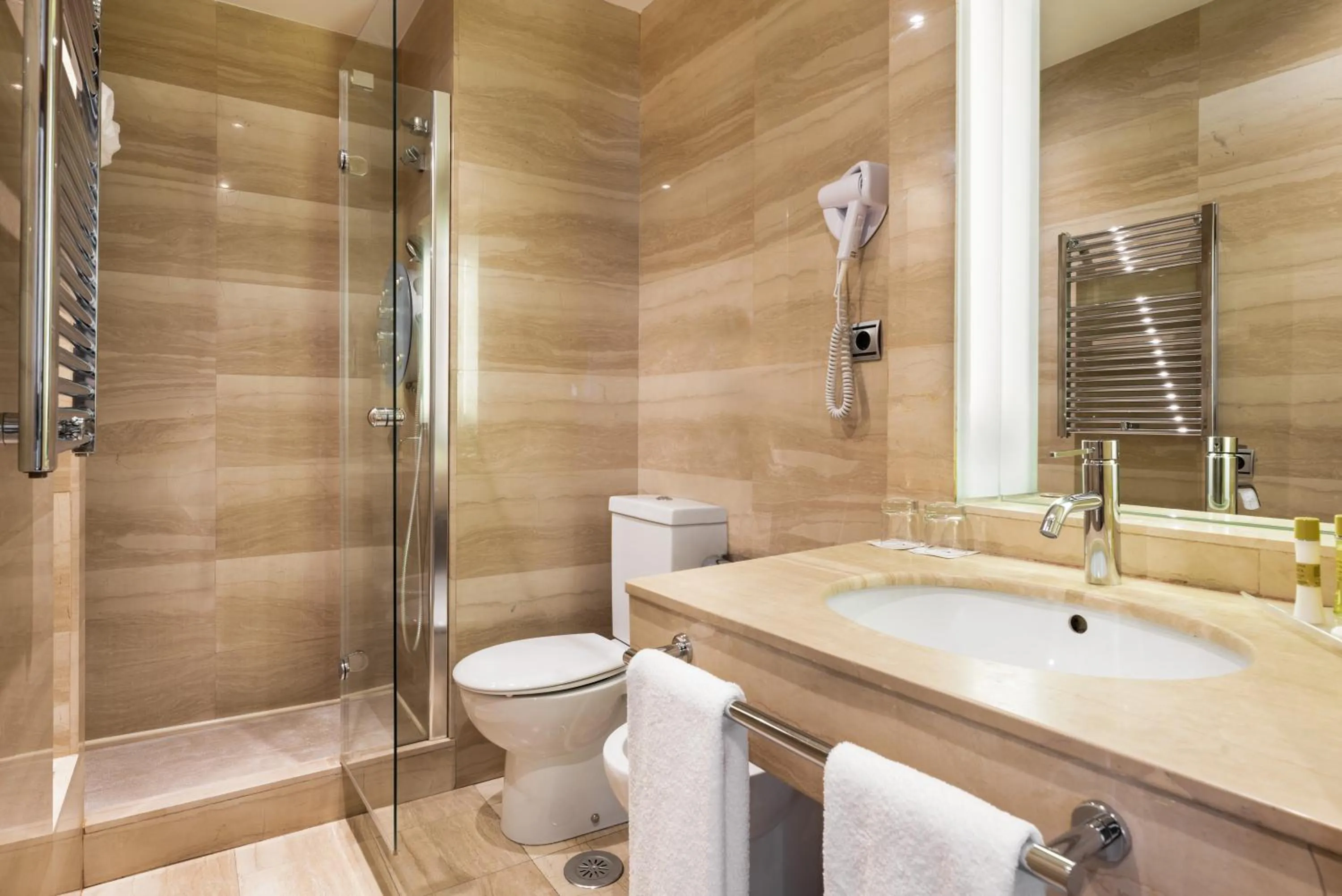 Single Room in Exe León