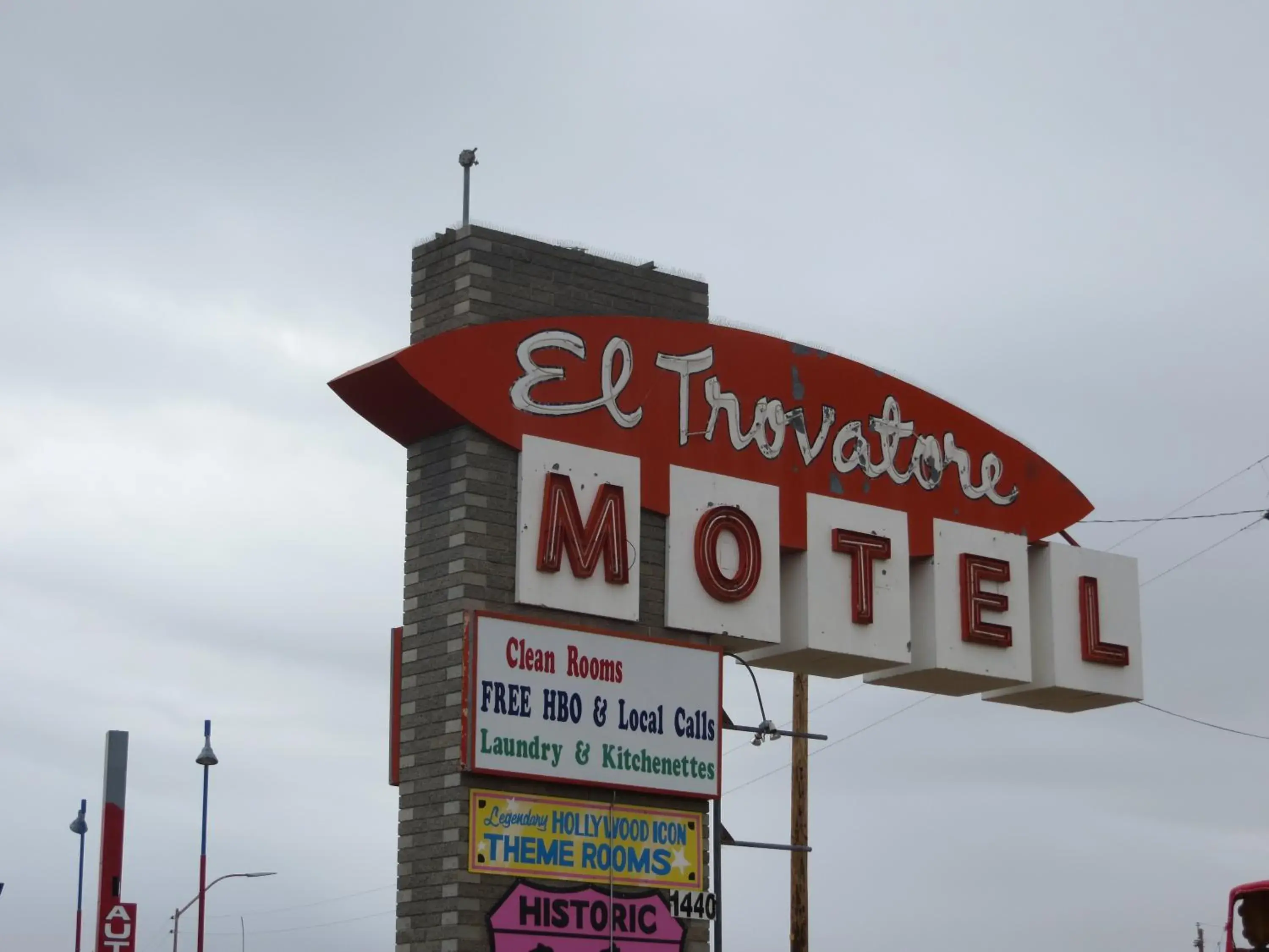 El Trovatore Motel El Trovatore Motel