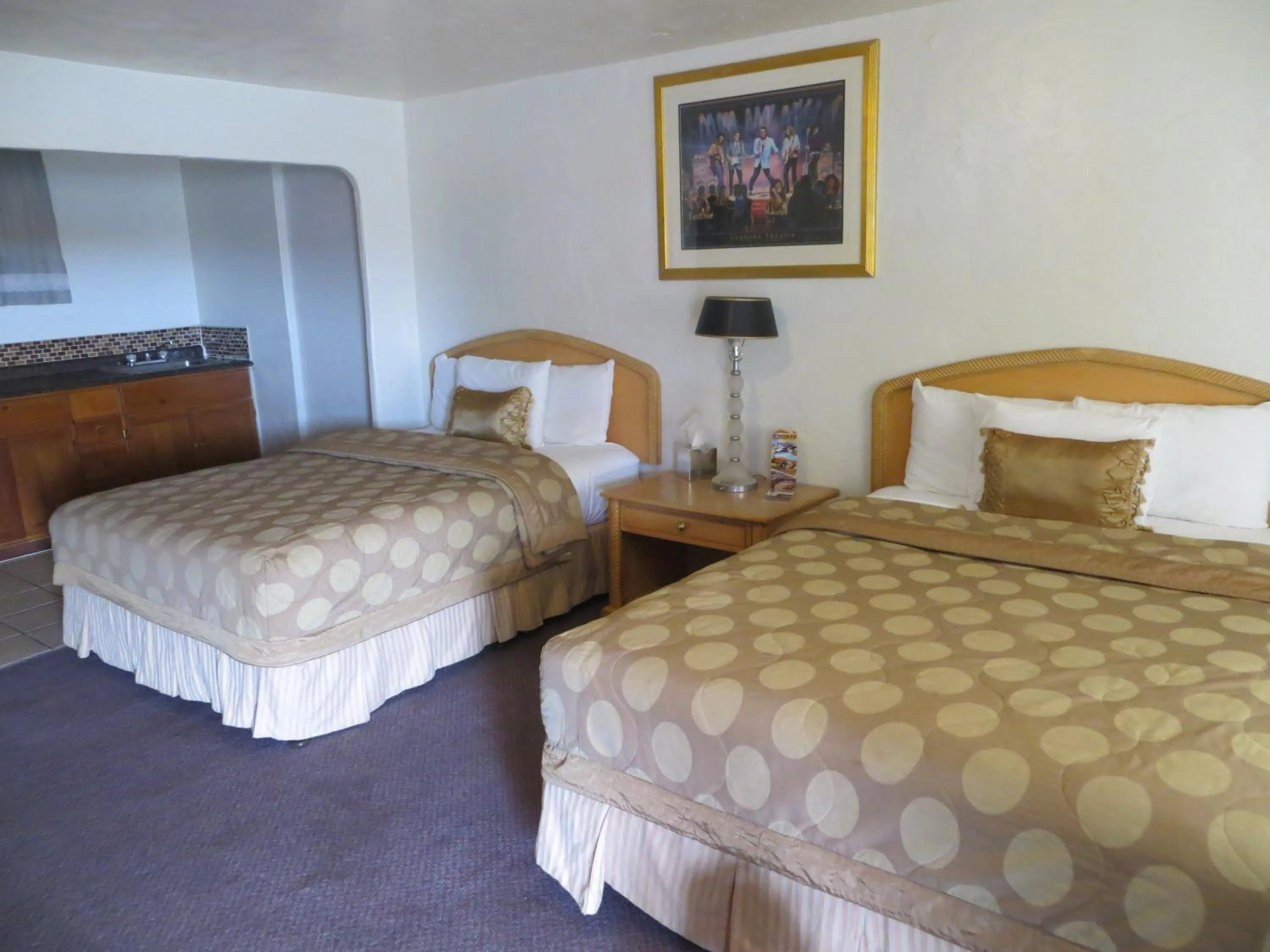 Deluxe Double Room in El Trovatore Motel