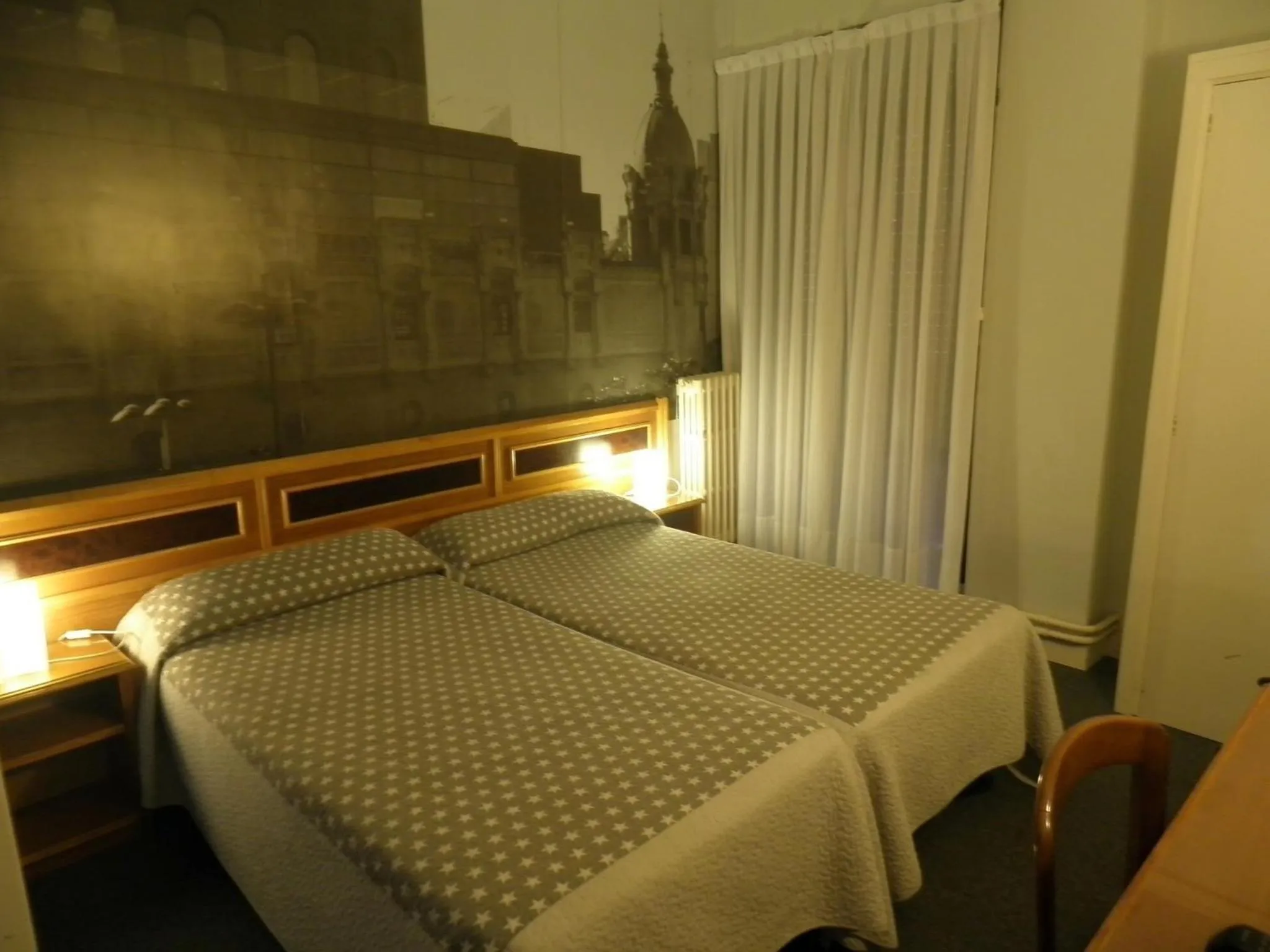 Twin Room in Hotel Photo Zabalburu