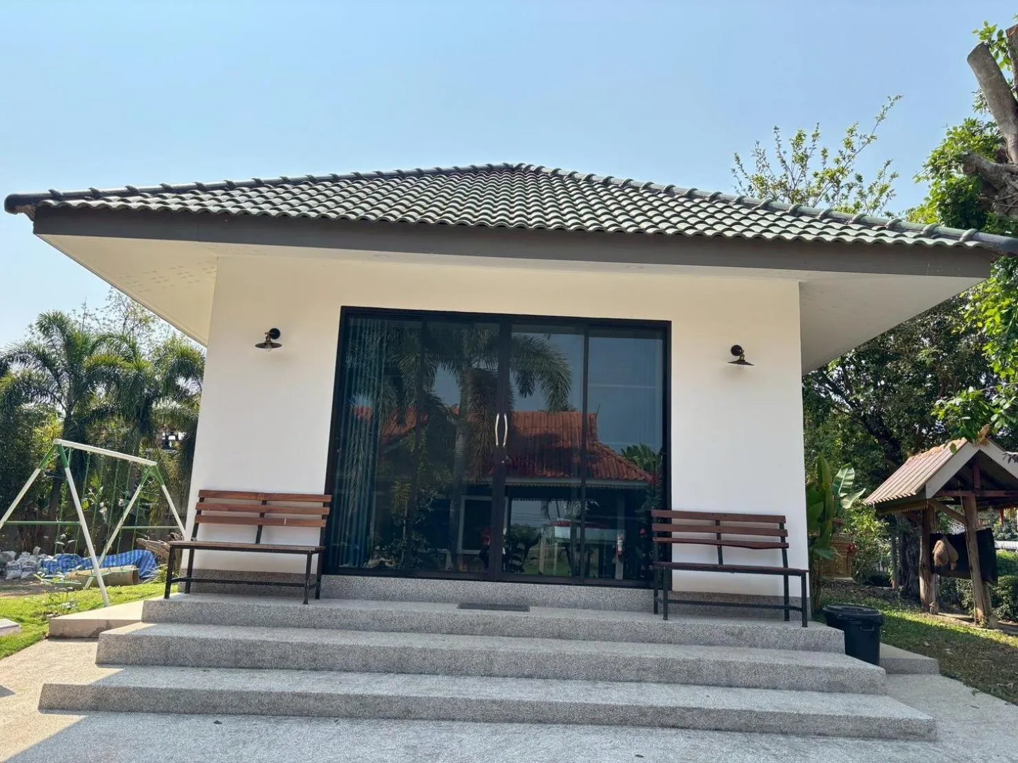 10-Bed Mixed Dormitory Room in Chiang Rai Khuakrae Resort