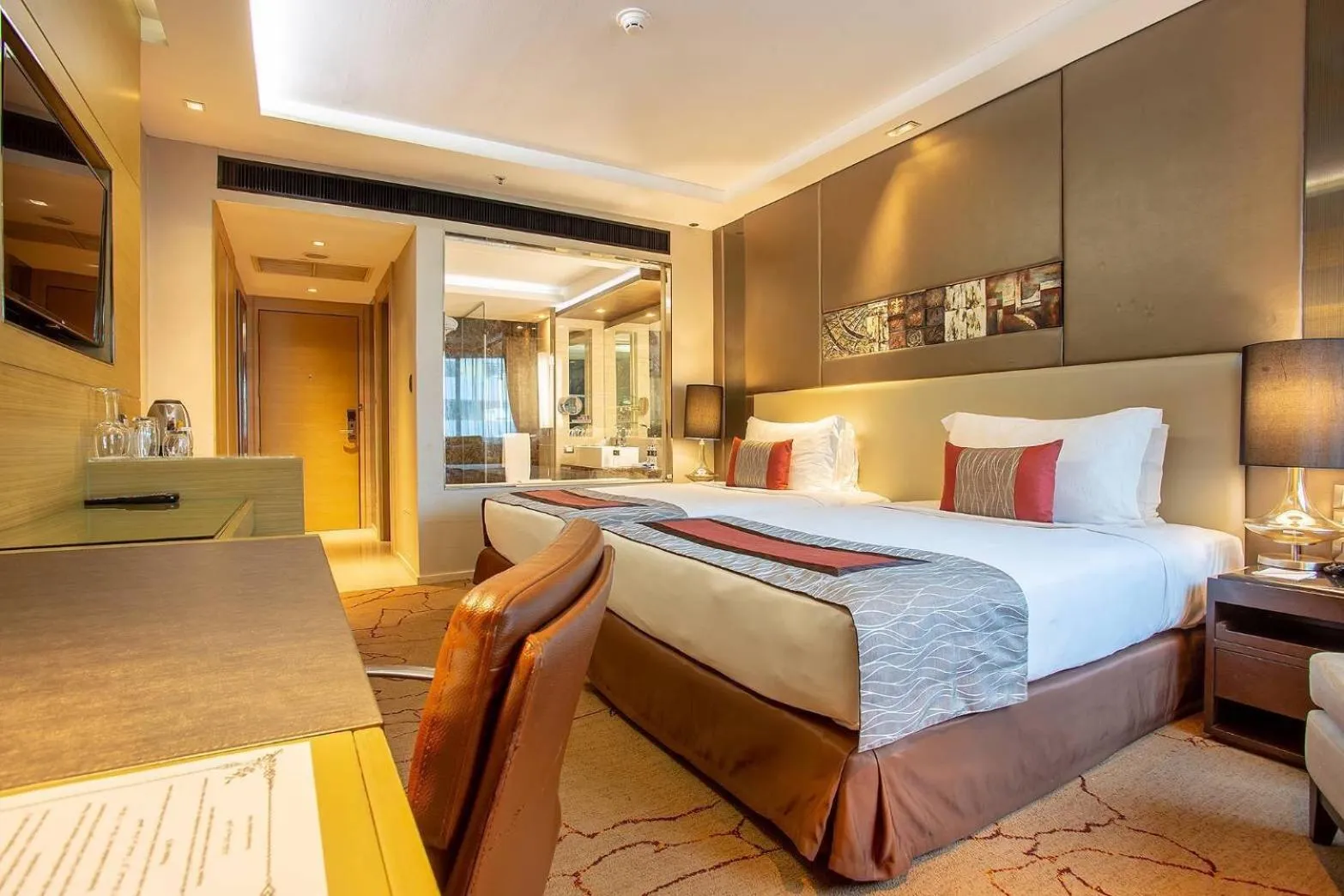 Superior Twin Room in Graceland Bangkok by Grace Hotel - SHA Extra Plus