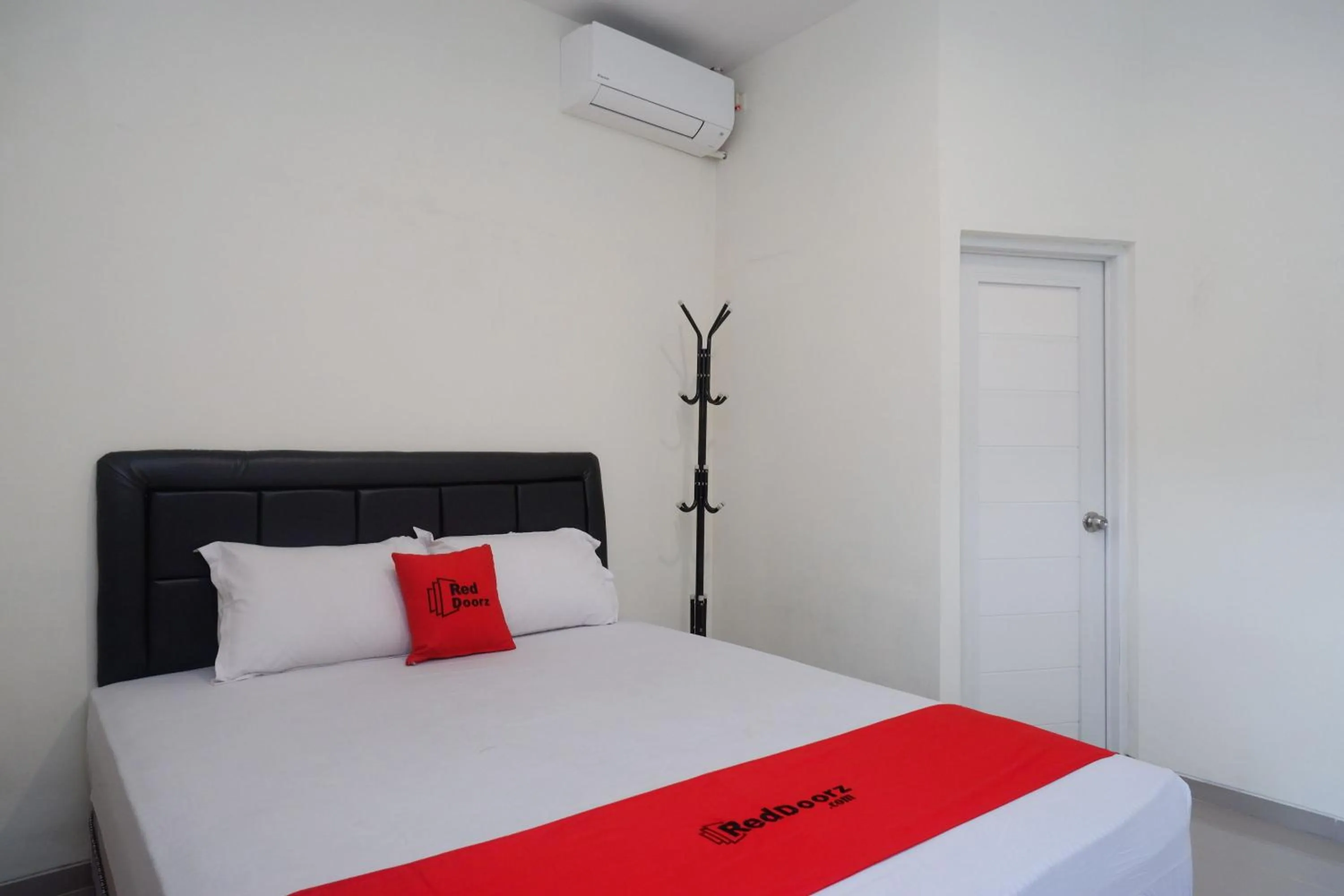 Double Room in RedDoorz Syariah near RS Soeradji Pemuda Klaten