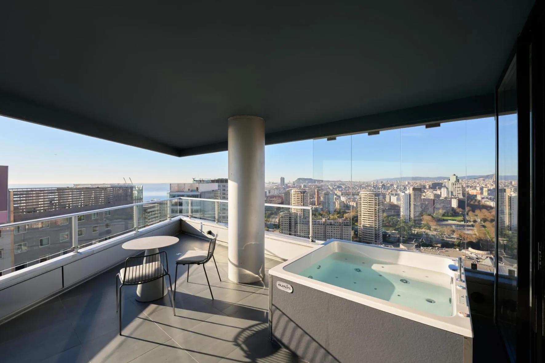 Special Offer - single occupancy - Premium Suite with Massage in Barcelona Princess