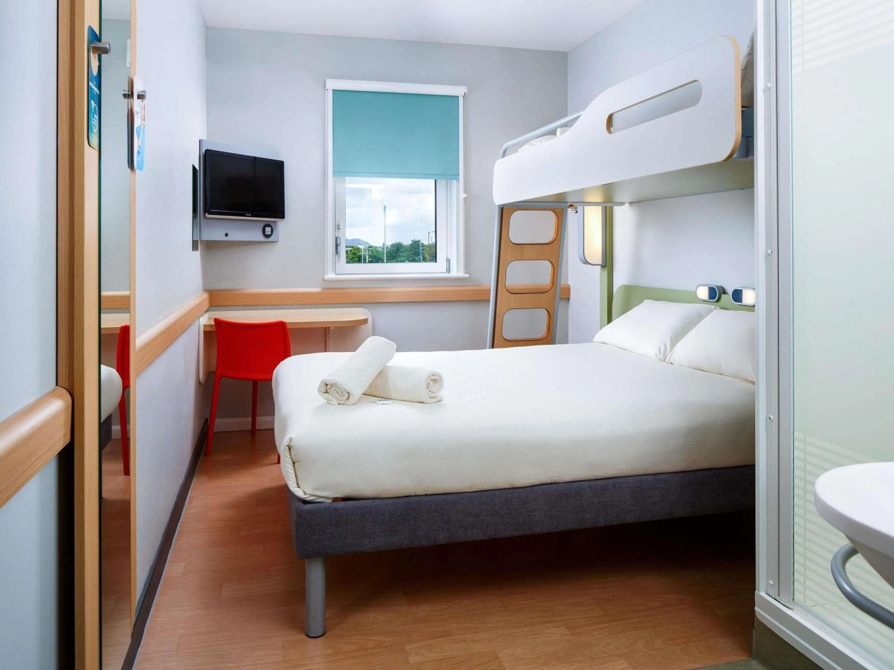 Standard Triple Room in ibis budget Hotel Edinburgh Park