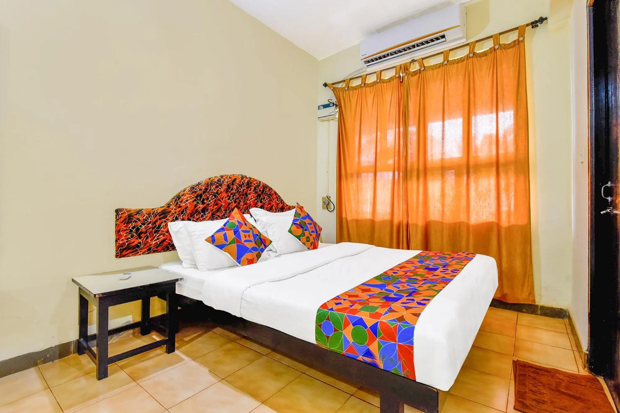 Deluxe Room - single occupancy in FabExpress Alor Resort