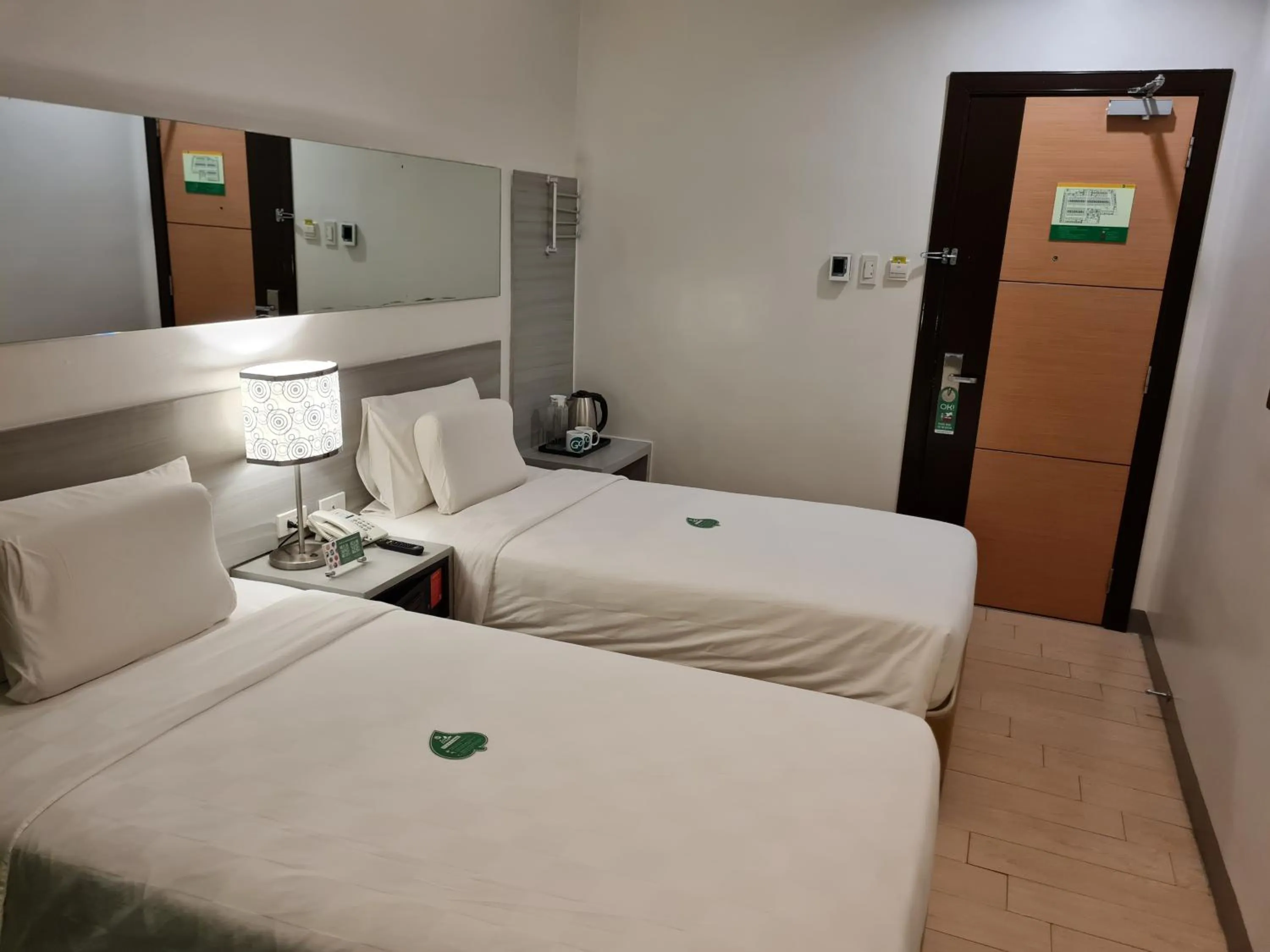 Twin Room in Go Hotels Otis - Manila