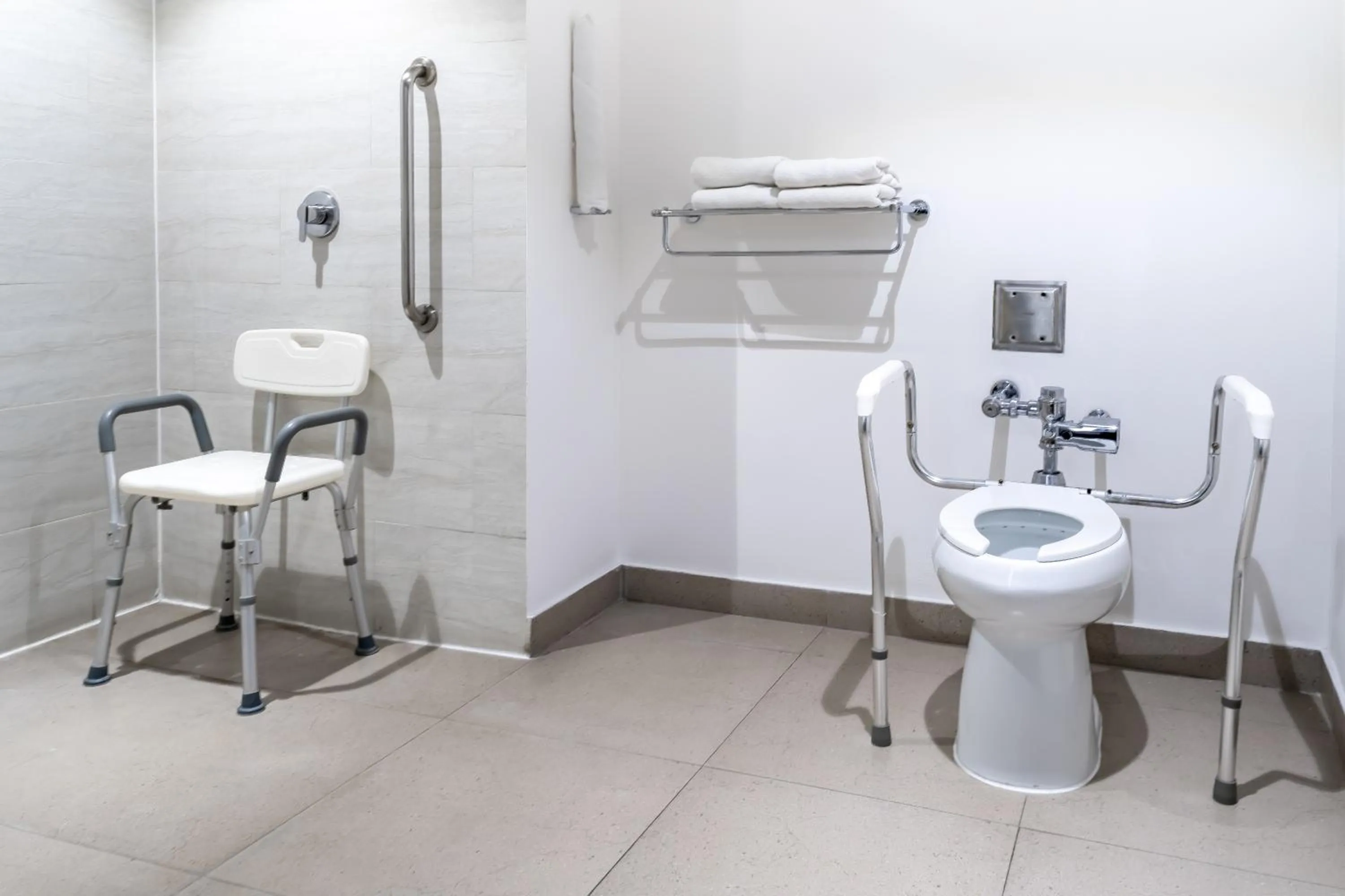 Standard King Room - Accessible in Holiday Inn Express & Suites Puebla Angelopolis by IHG