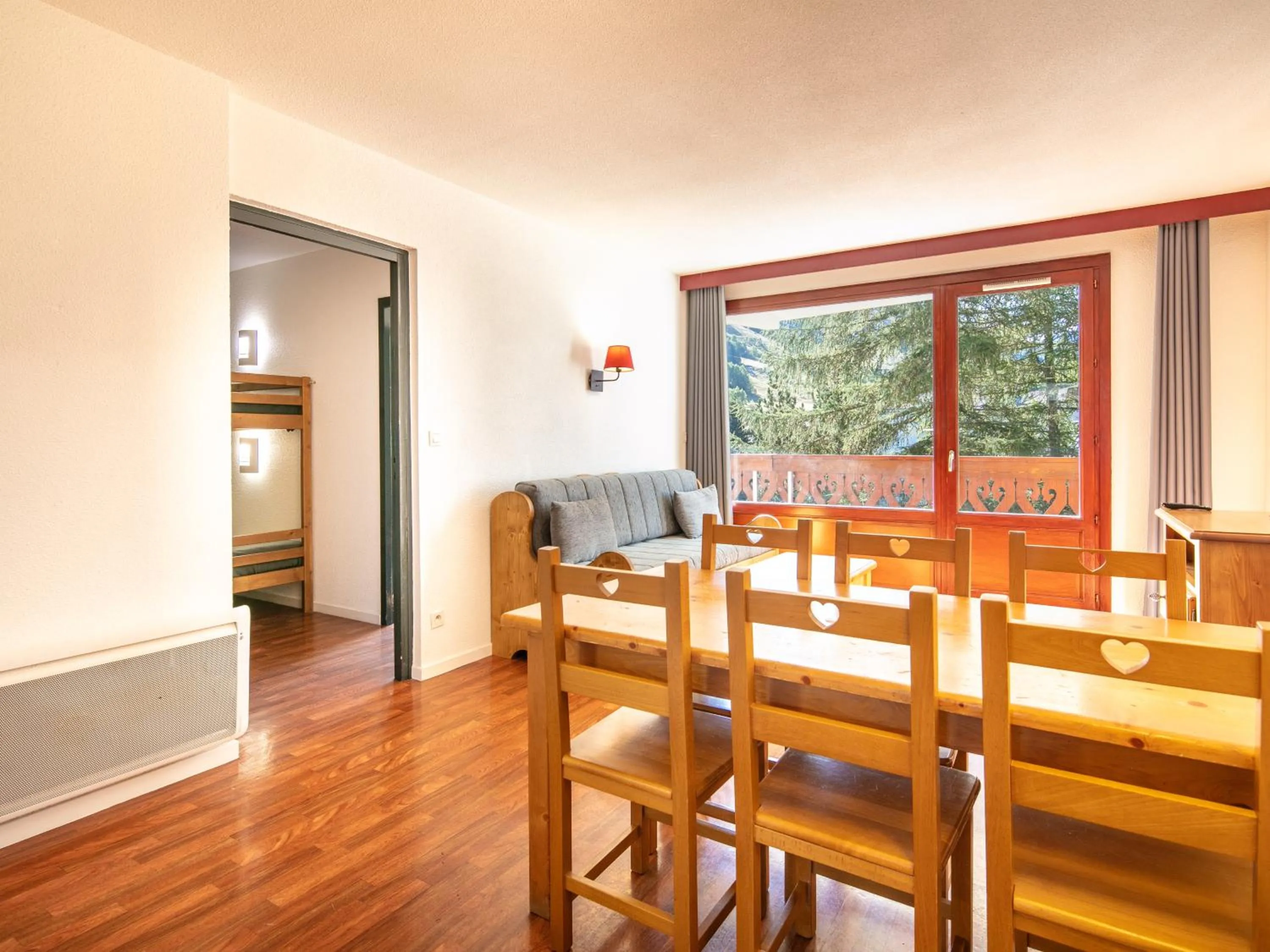 One-Bedroom Apartment (6 Adults) in Vacancéole - Résidence L'Edelweiss