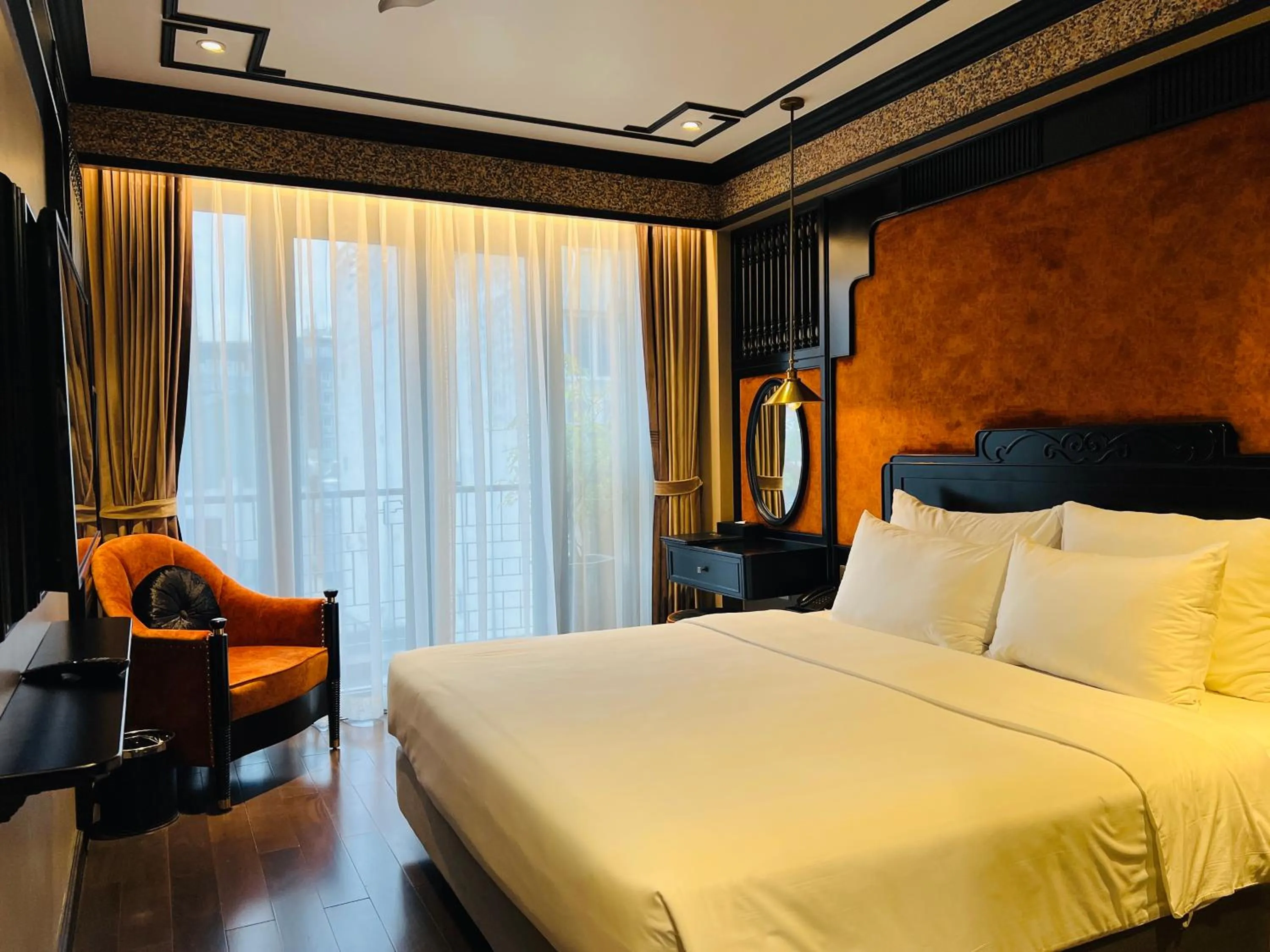 Suite with Balcony in Hotel du Monde Classic