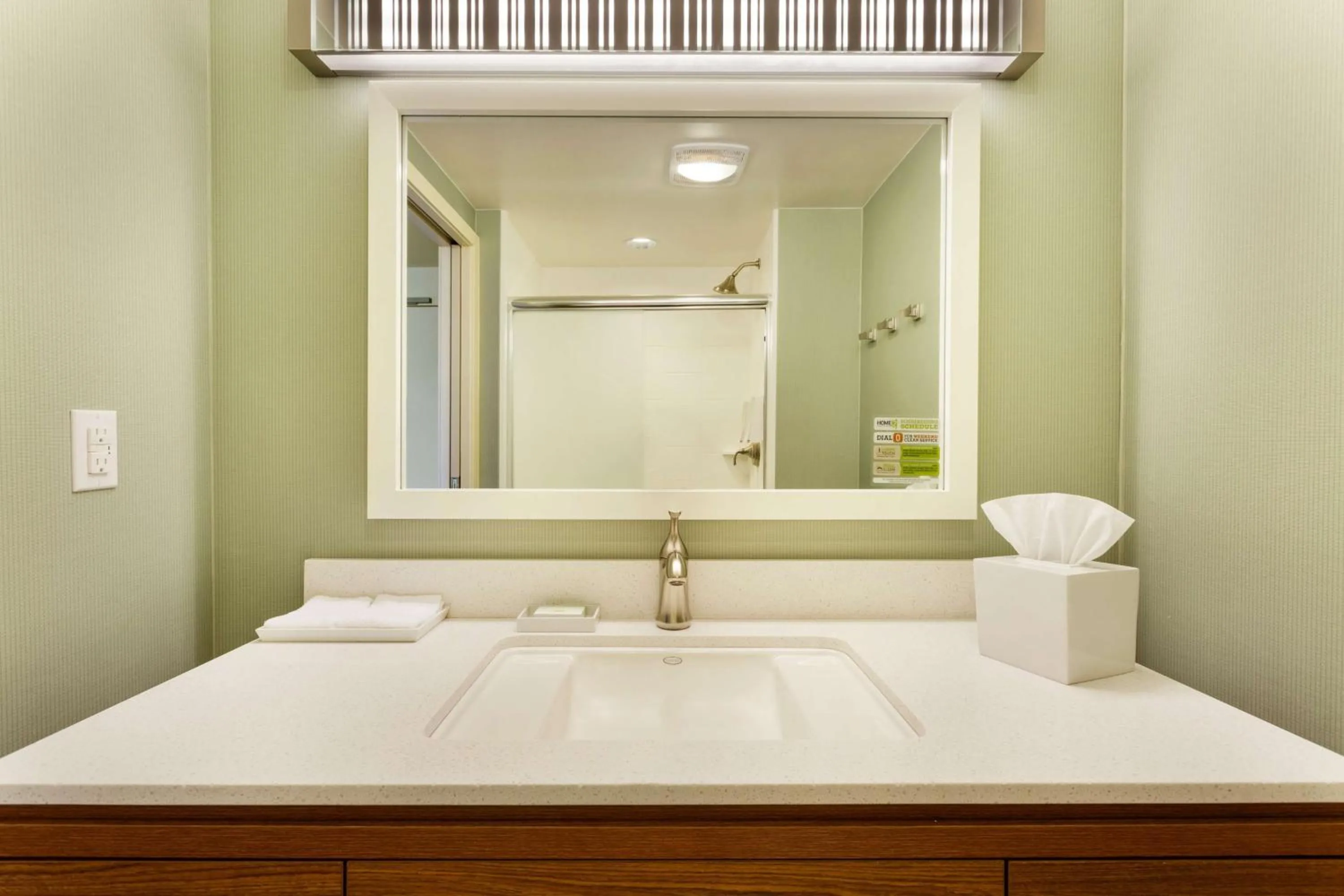 One-Bedroom Queen Suite - Non-Smoking in Home2 Suites by Hilton Fargo