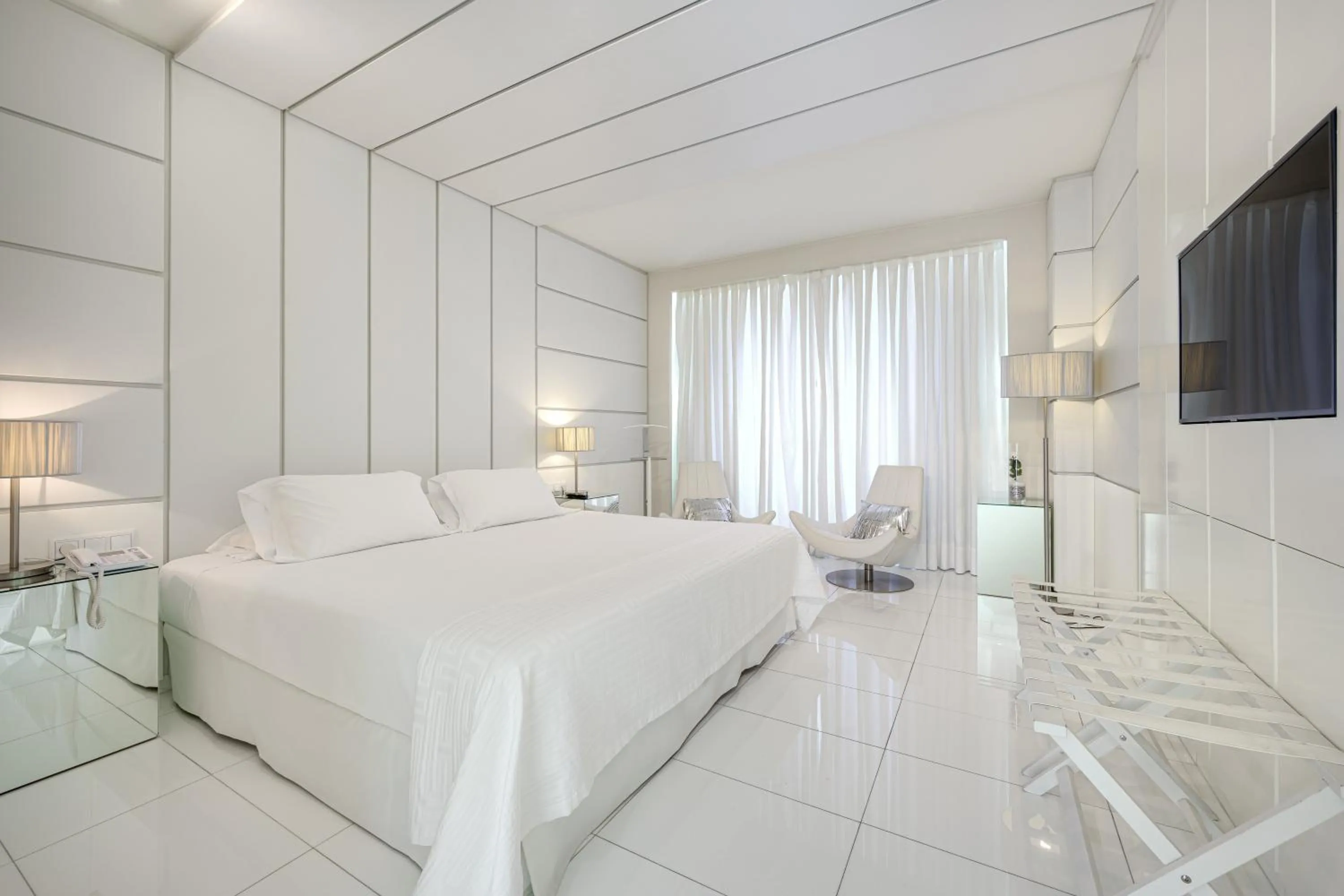 Casablanca Suite in Hotel Nelva