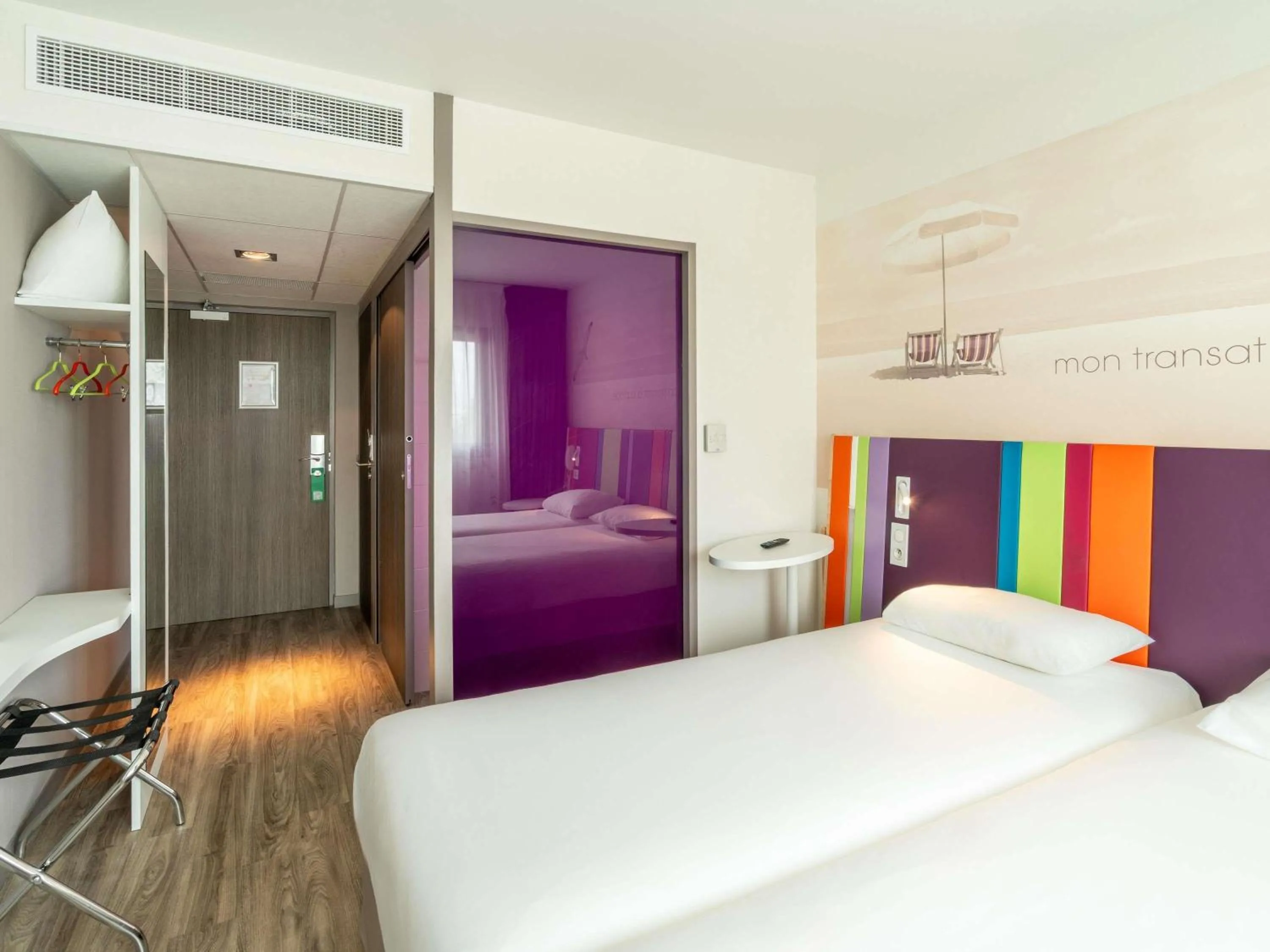 Standard Twin Room in ibis Styles Les Sables Olonne