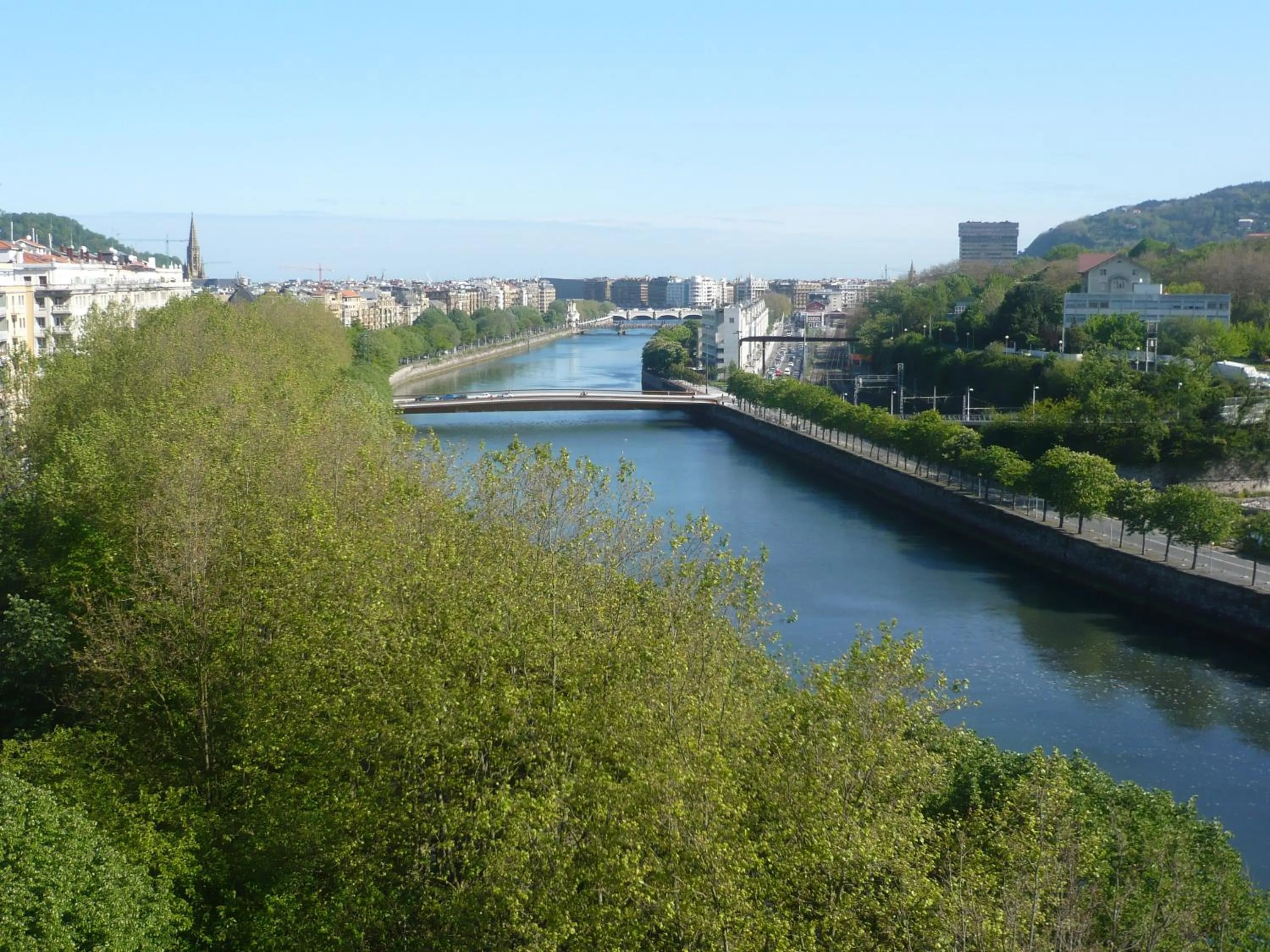 Suite with Terrace in Hotel Silken Amara Plaza
