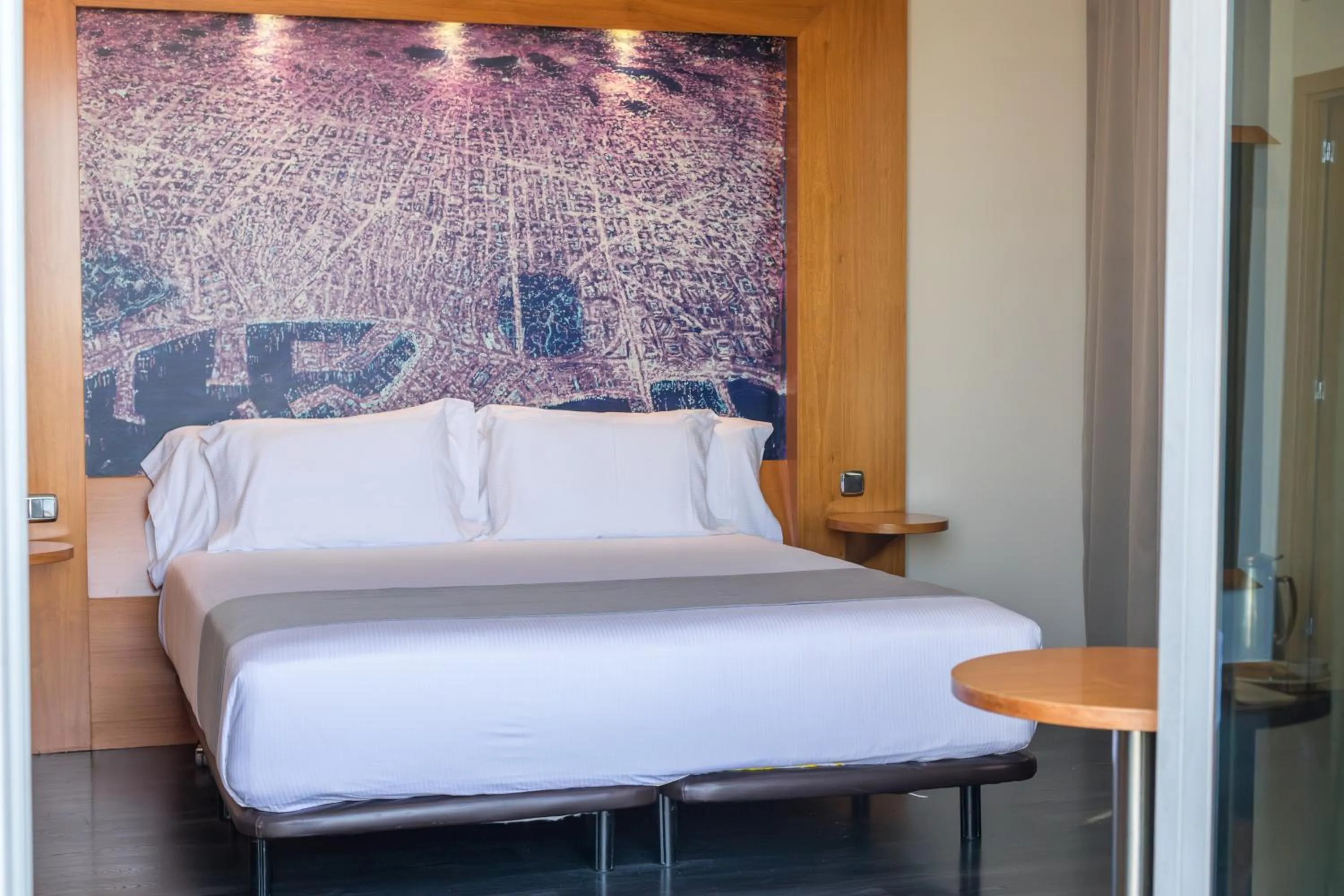 Superior Double or Twin Room with Terrace in Abba Sants