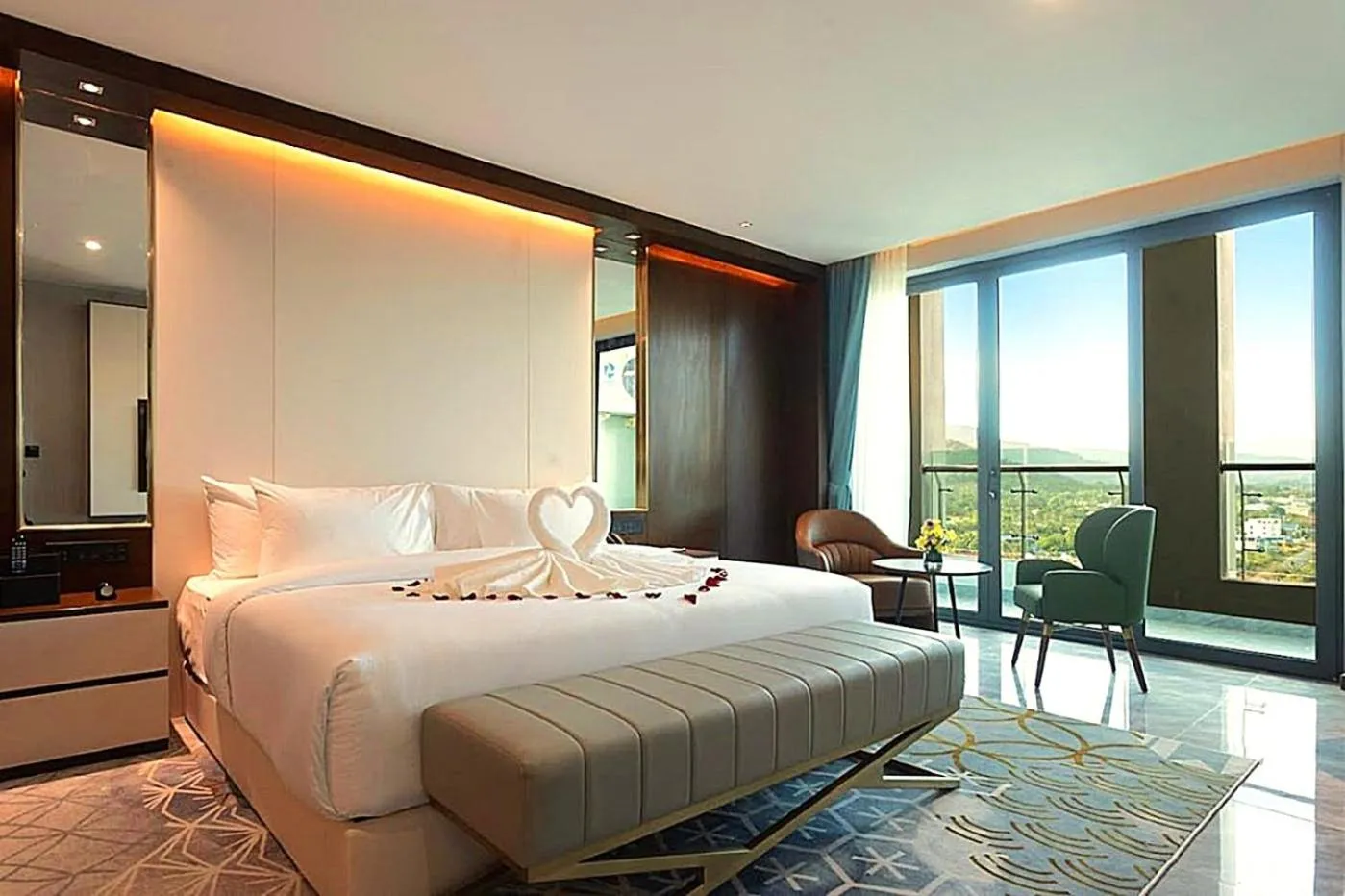 One-Bedroom Suite in Castle Bayview Resort & Spa