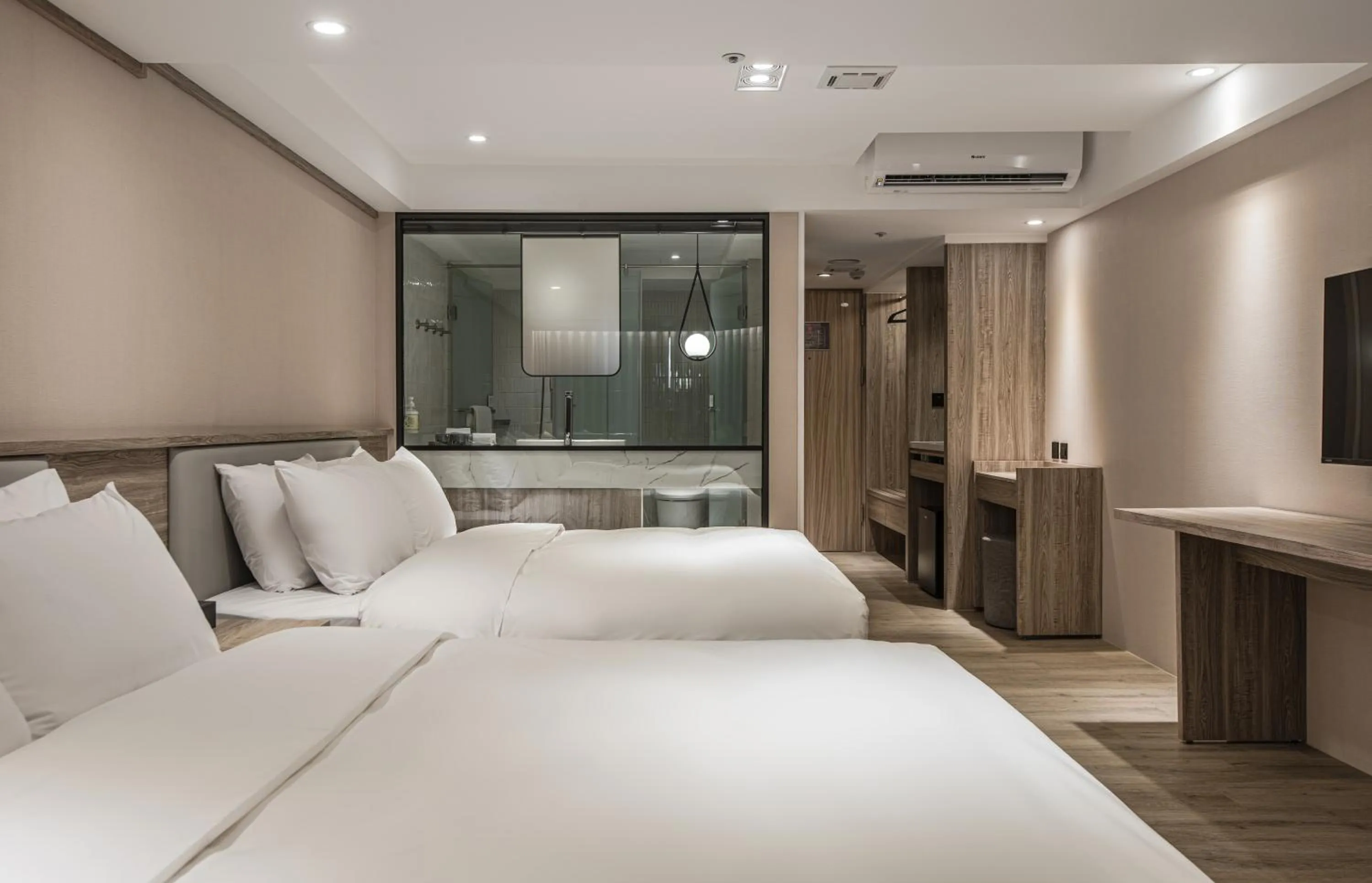 Superior Quadruple Room in Spring Rhapsody Hotel