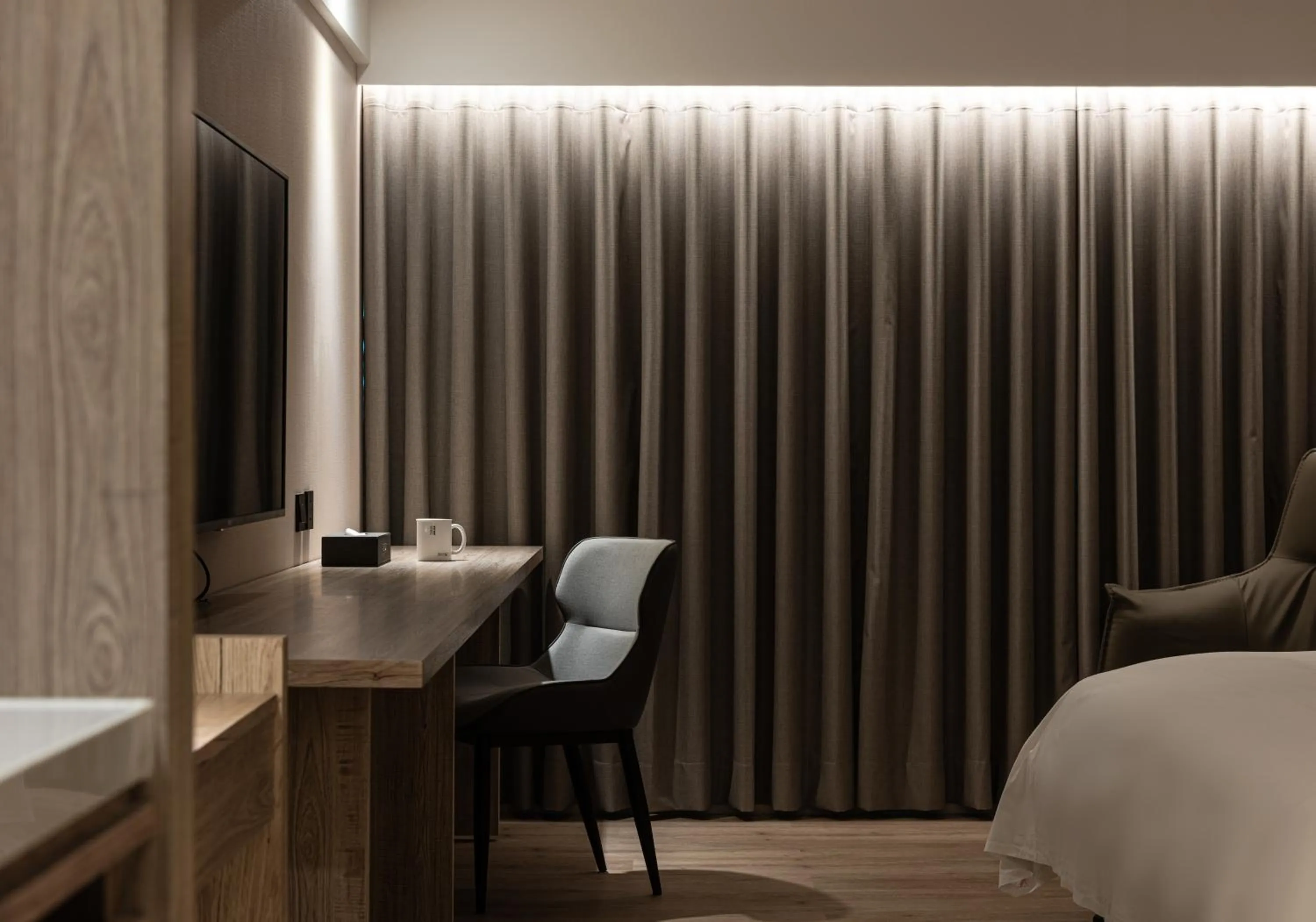 Deluxe Queen Room in Spring Rhapsody Hotel