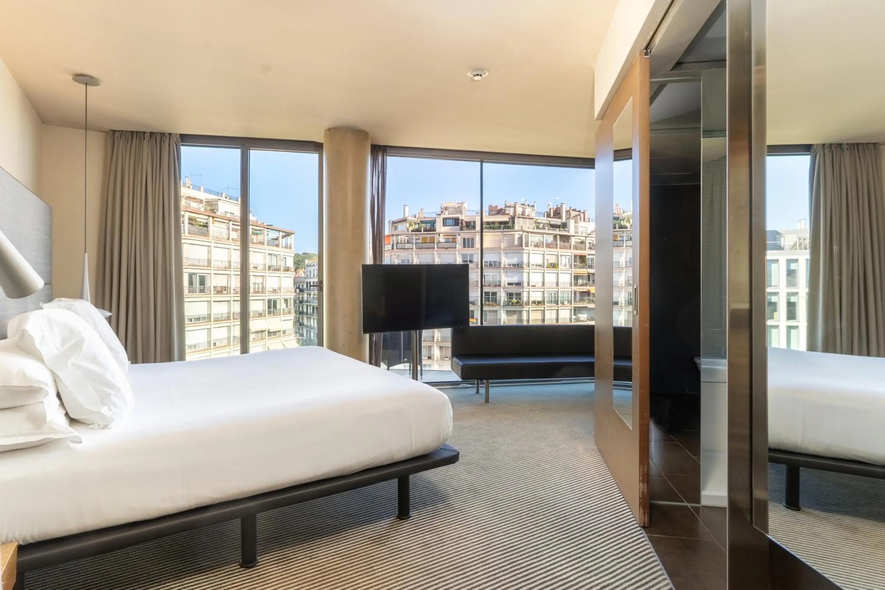 Deluxe Double Room in B Hotel