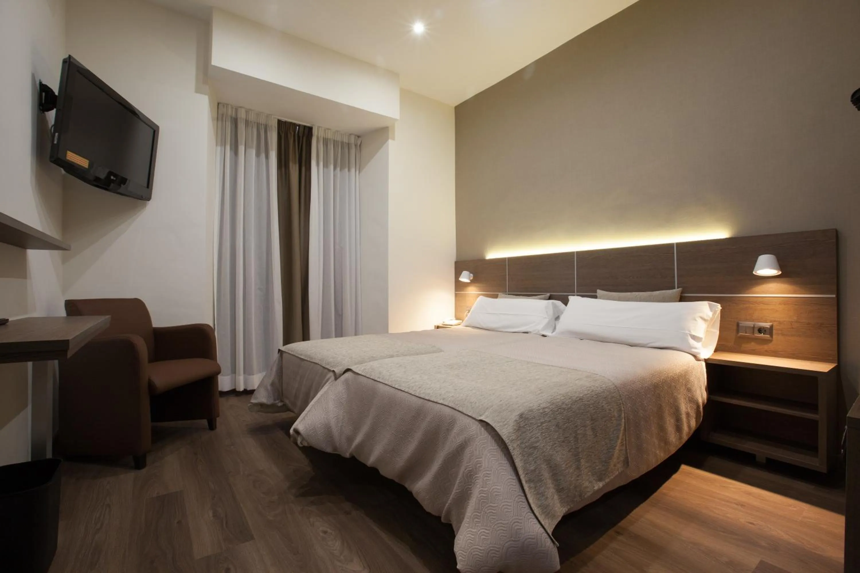 Double or Twin Room in Hotel Don Paco