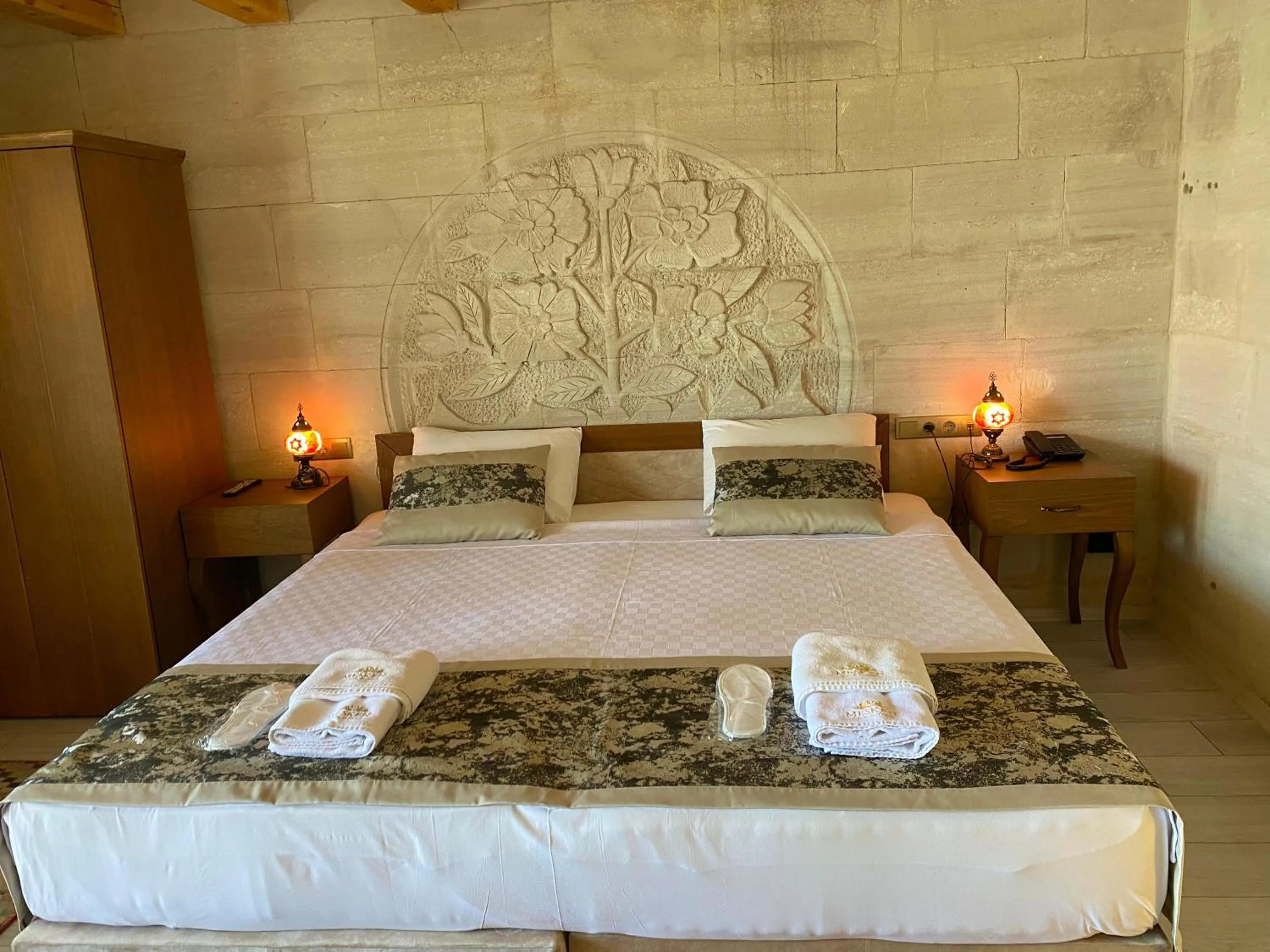Double Room with Balcony in Mesken Cave Suites