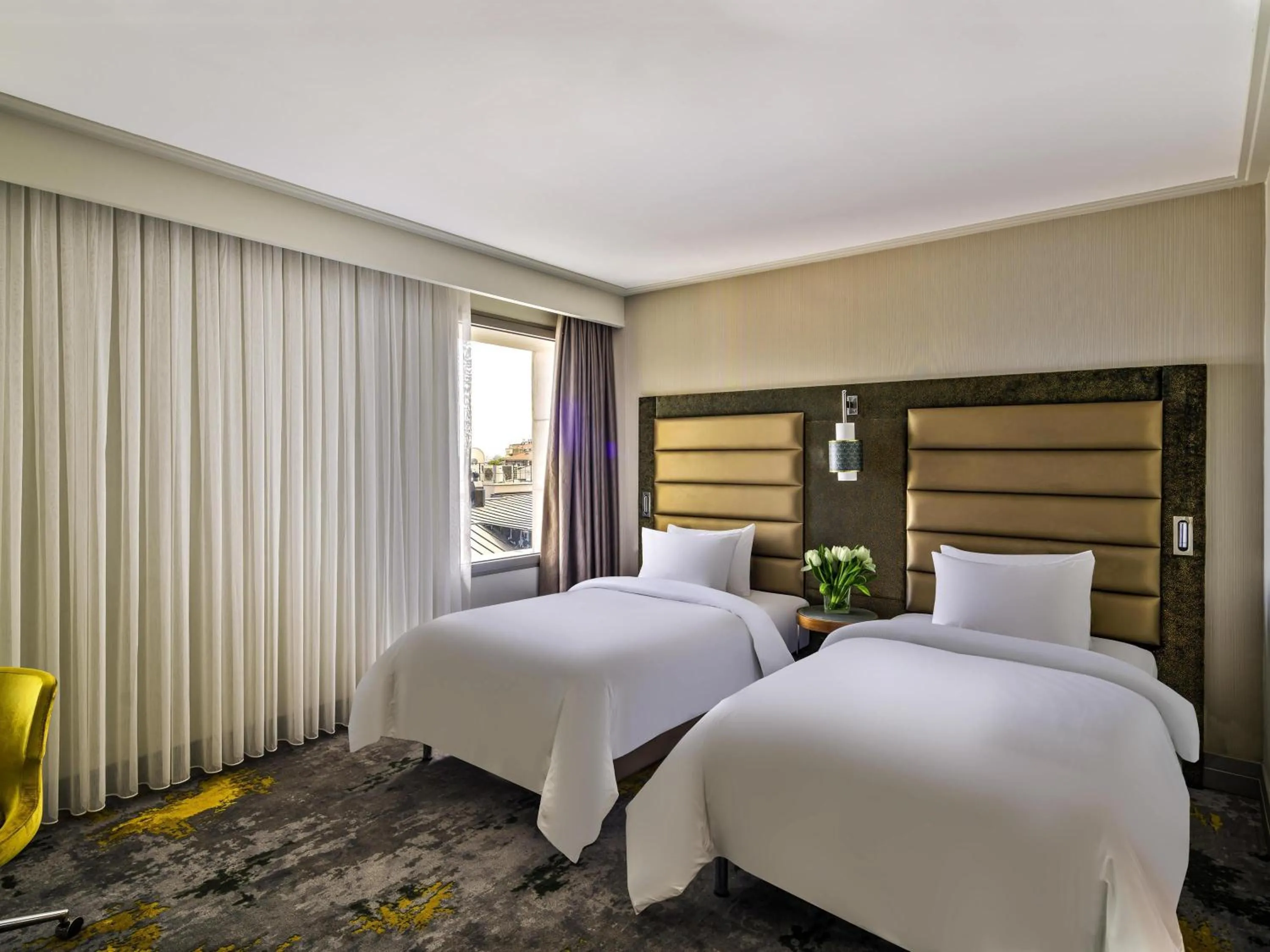 Deluxe Twin Room with City View in The Artisan Hotel Istanbul - MGallery Collection