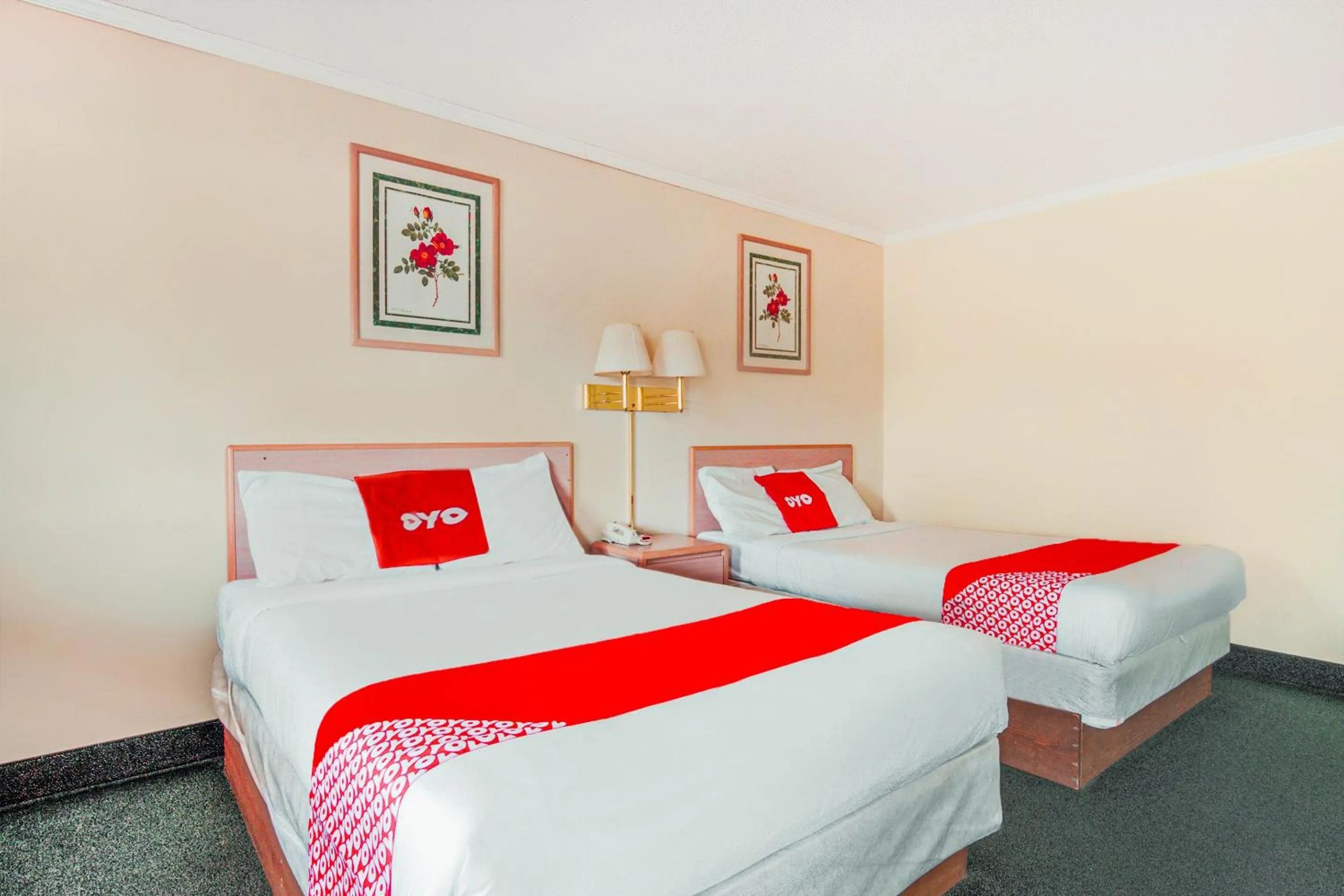 Double Room with Two Double Beds Smoking in OYO Hotel Durham West Hills