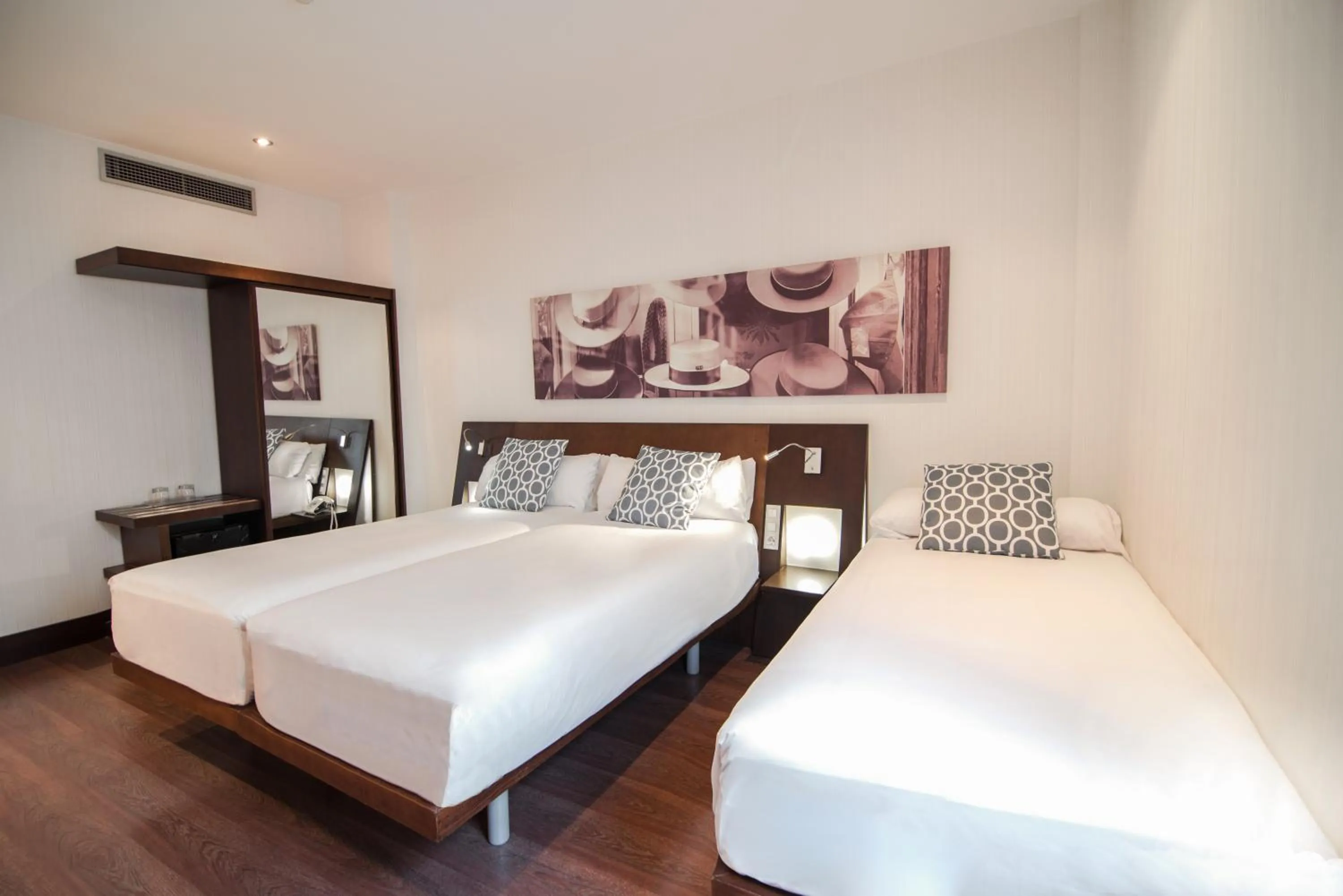 Triple Room in Petit Palace Marques Santa Ana