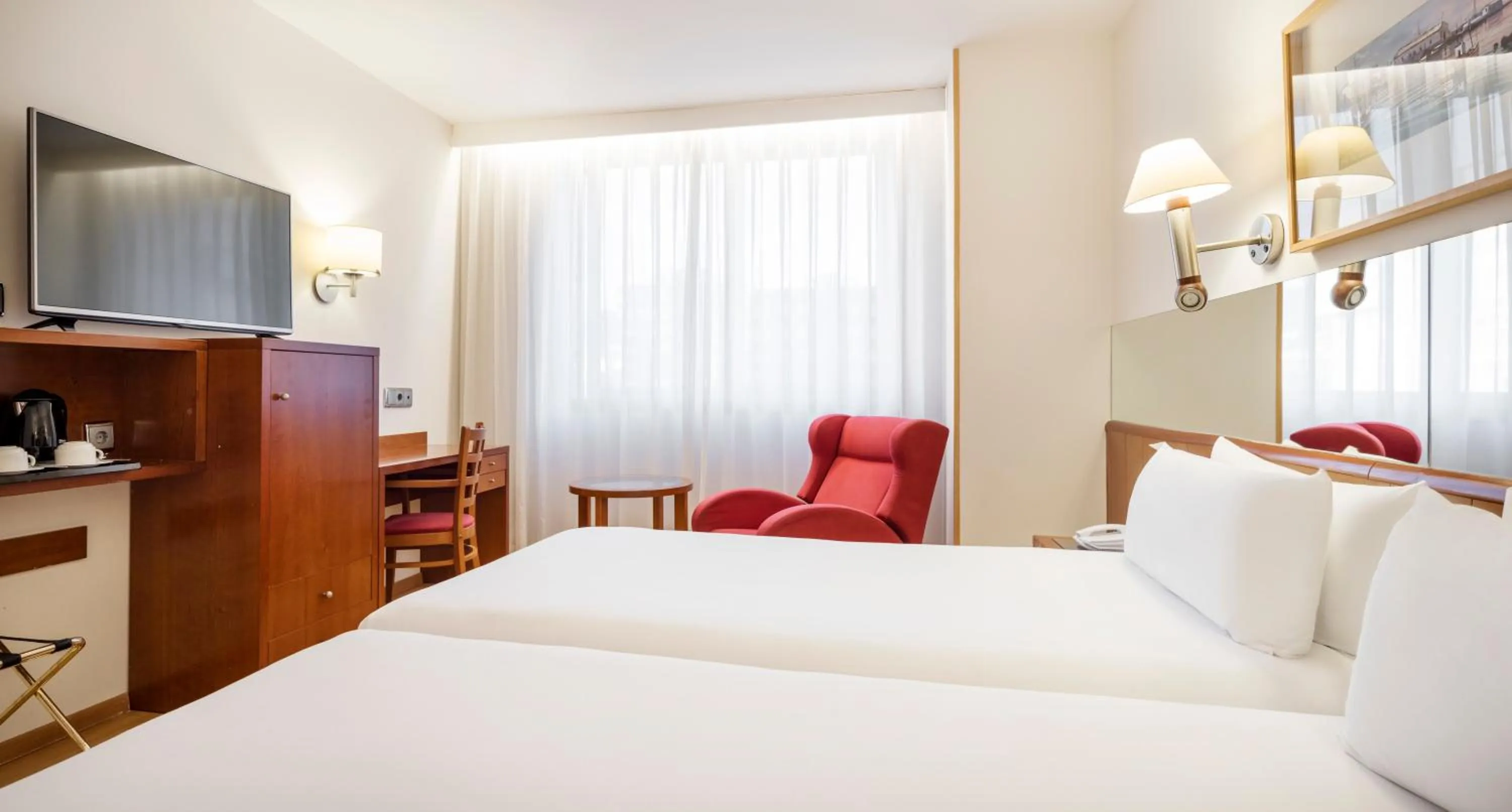 Twin Room in Ilunion Les Corts Spa