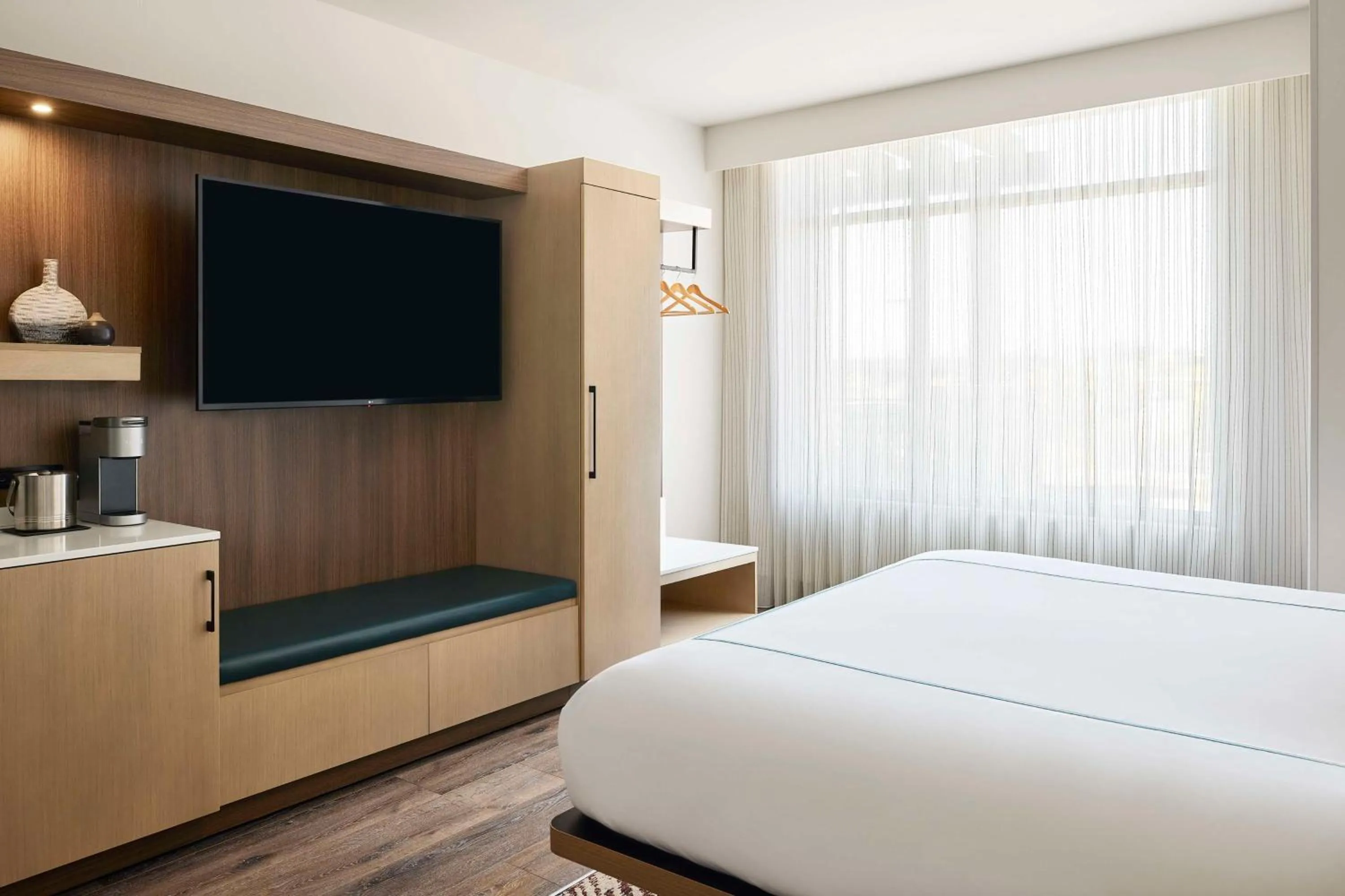 King Room in The Eddy Hotel Tucson, Tapestry Collection By Hilton