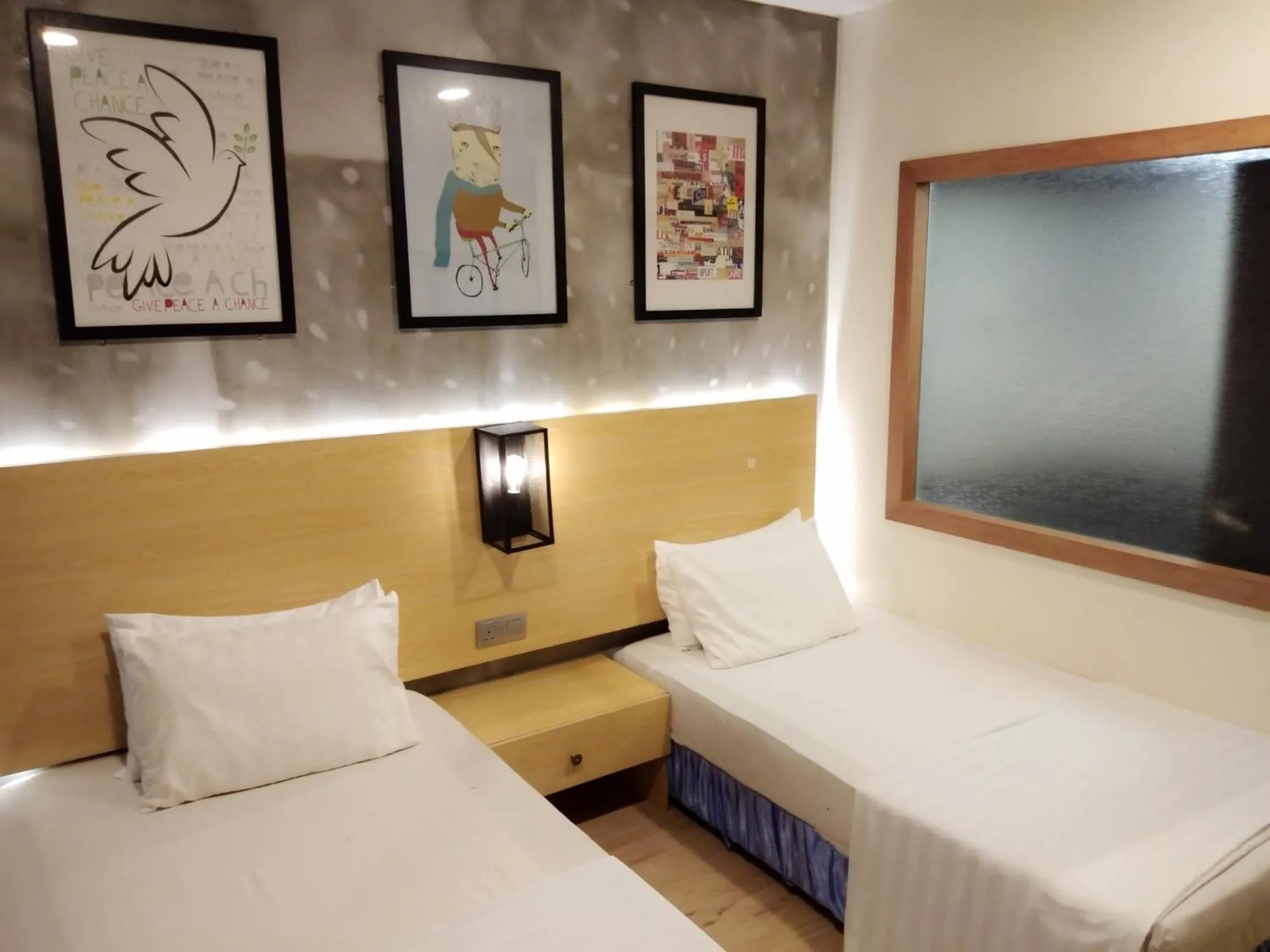 Deluxe Twin Room in Raintree Boutique Hotel