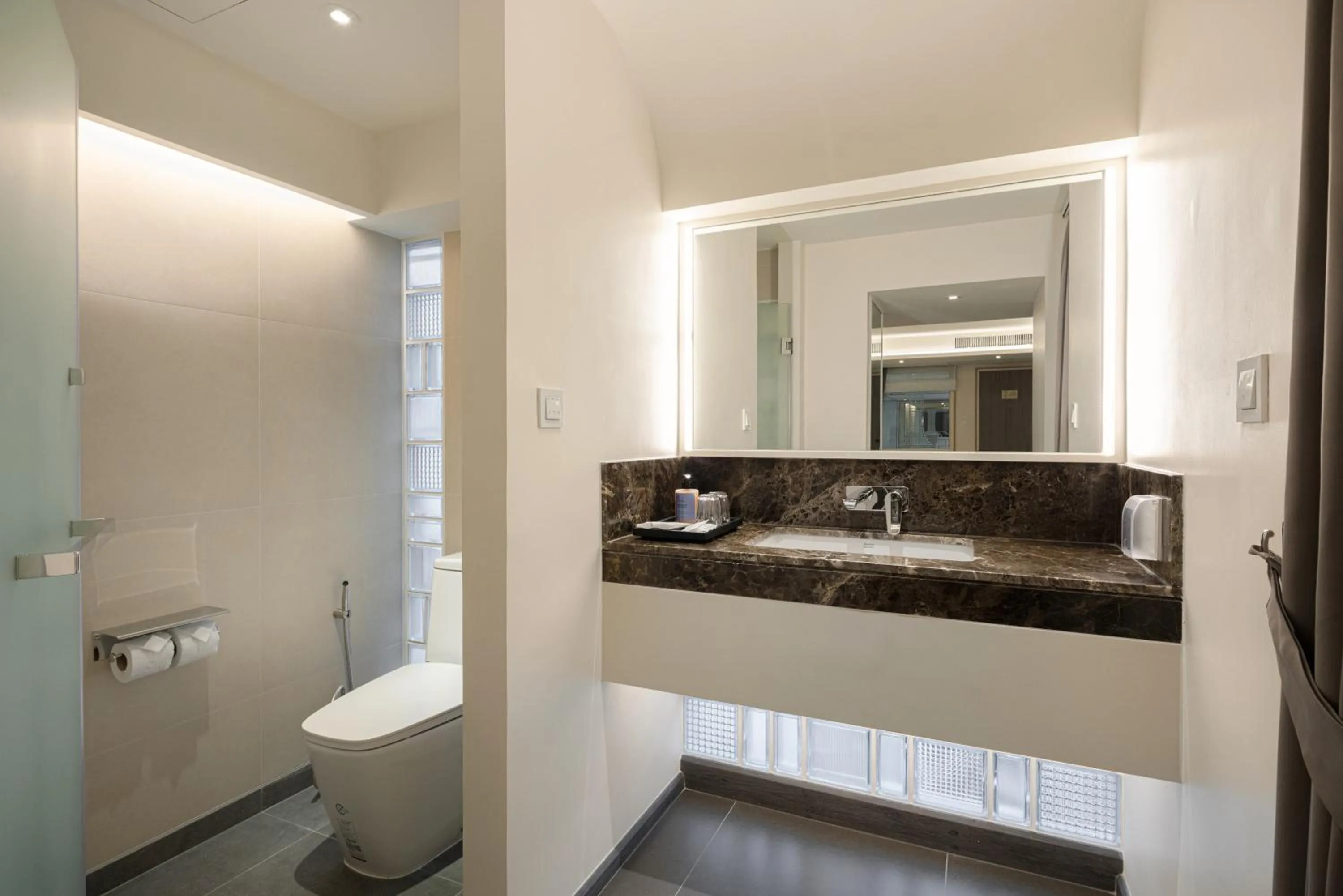 Grand Deluxe Double Room in YANH Ratchawat Hotel