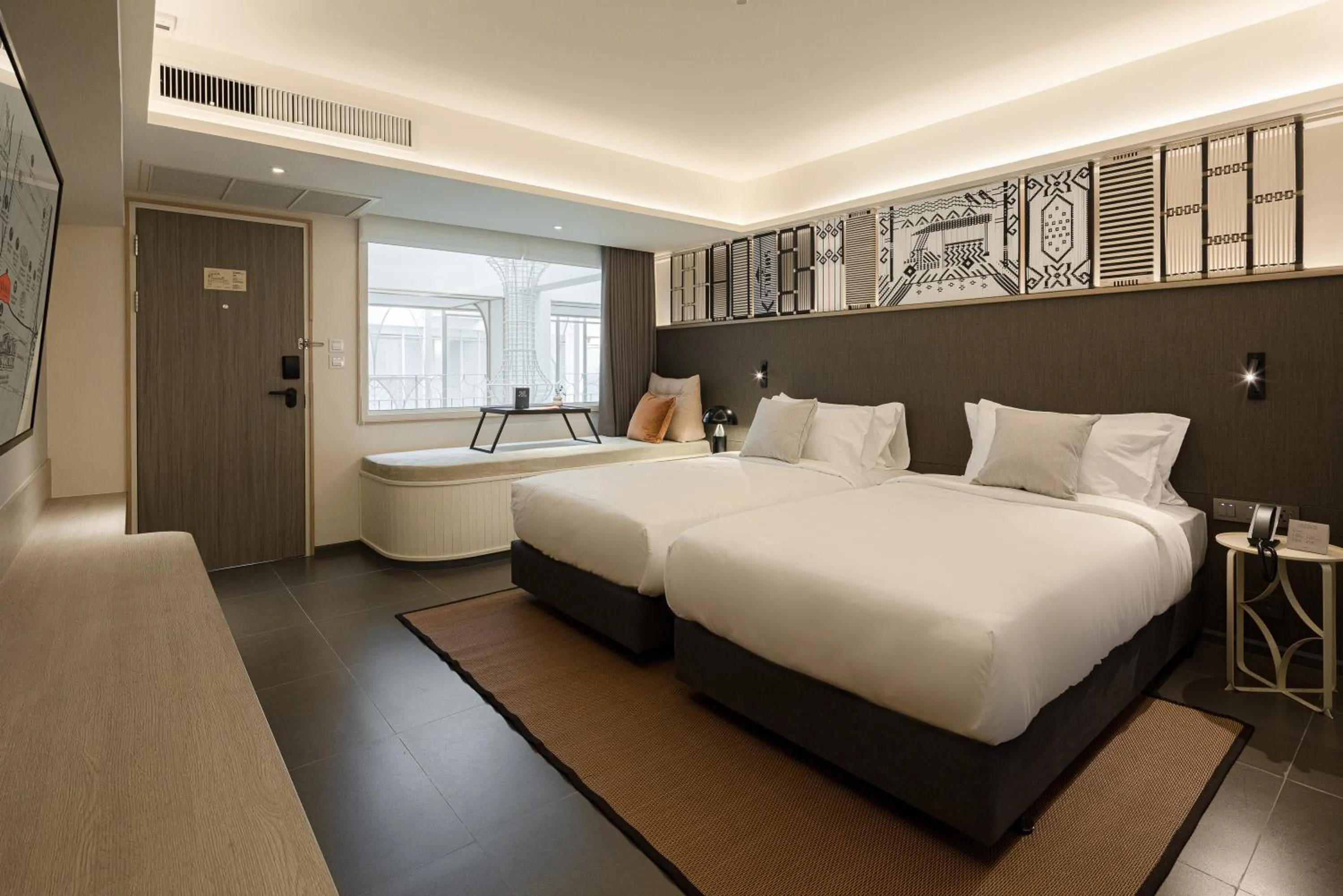 Deluxe Twin Room in YANH Ratchawat Hotel