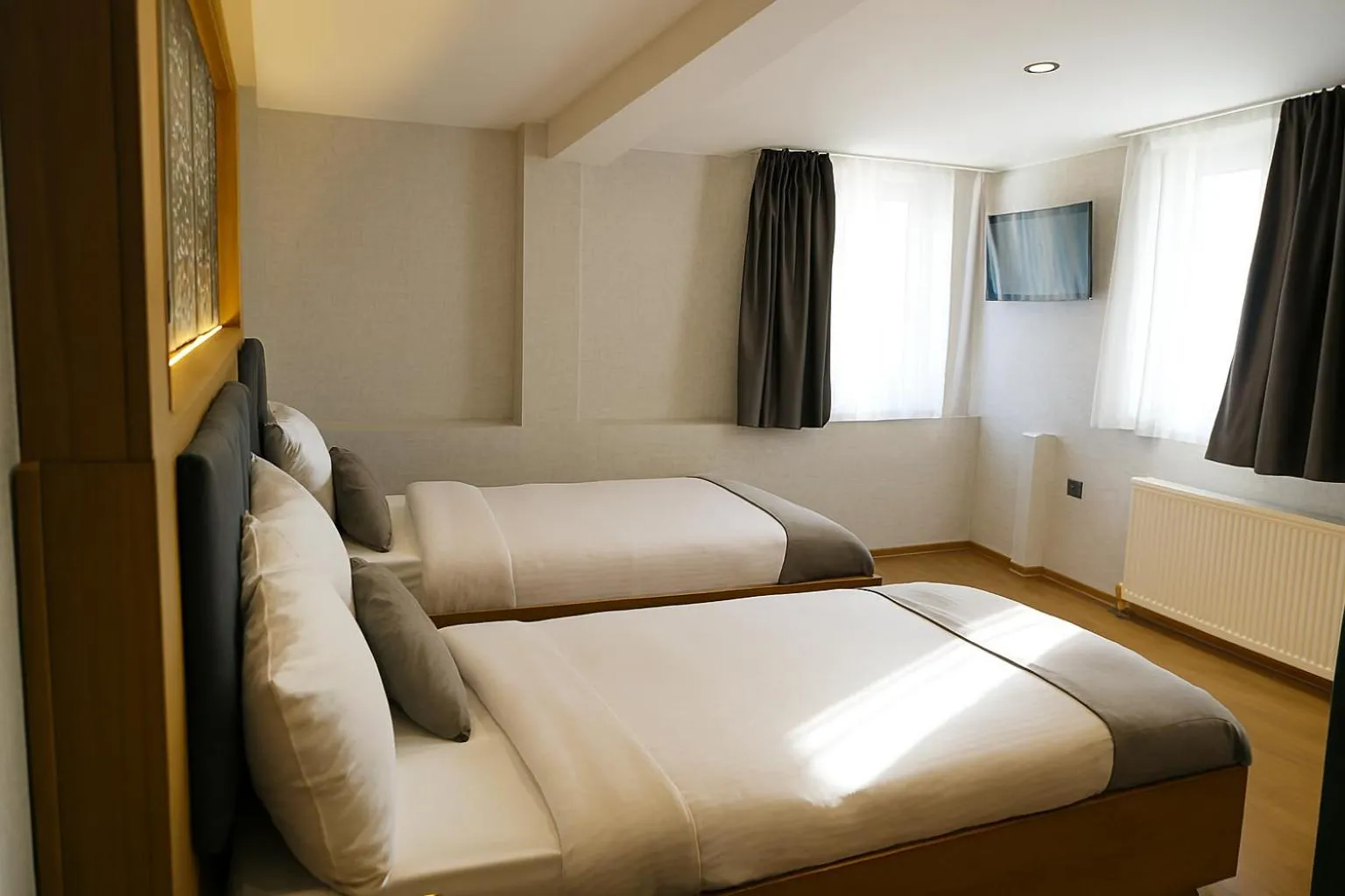 Deluxe Double or Twin Room in CALENBERG HOTEL