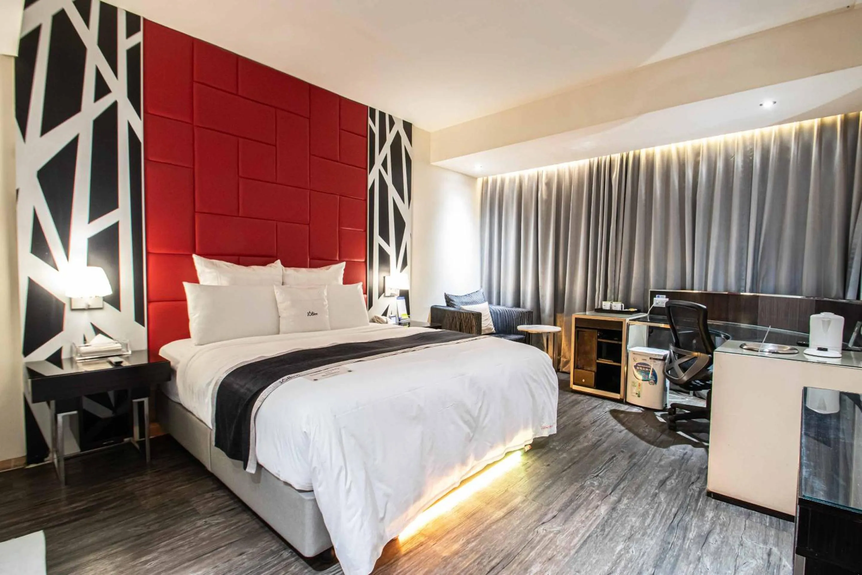 Premier Double Room in 168 Motel-Hsinchu