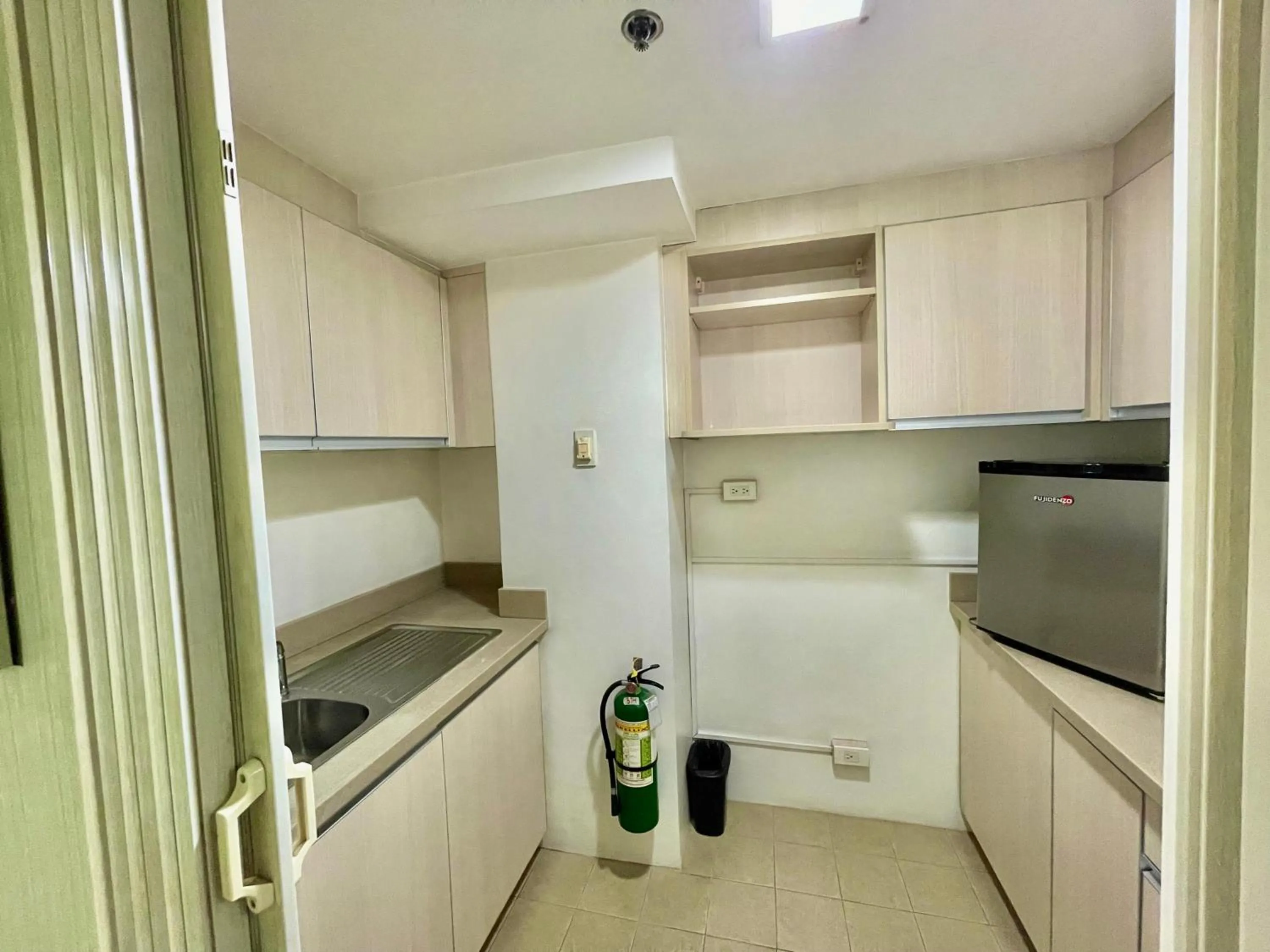 Standard Single Room in CEO Flats