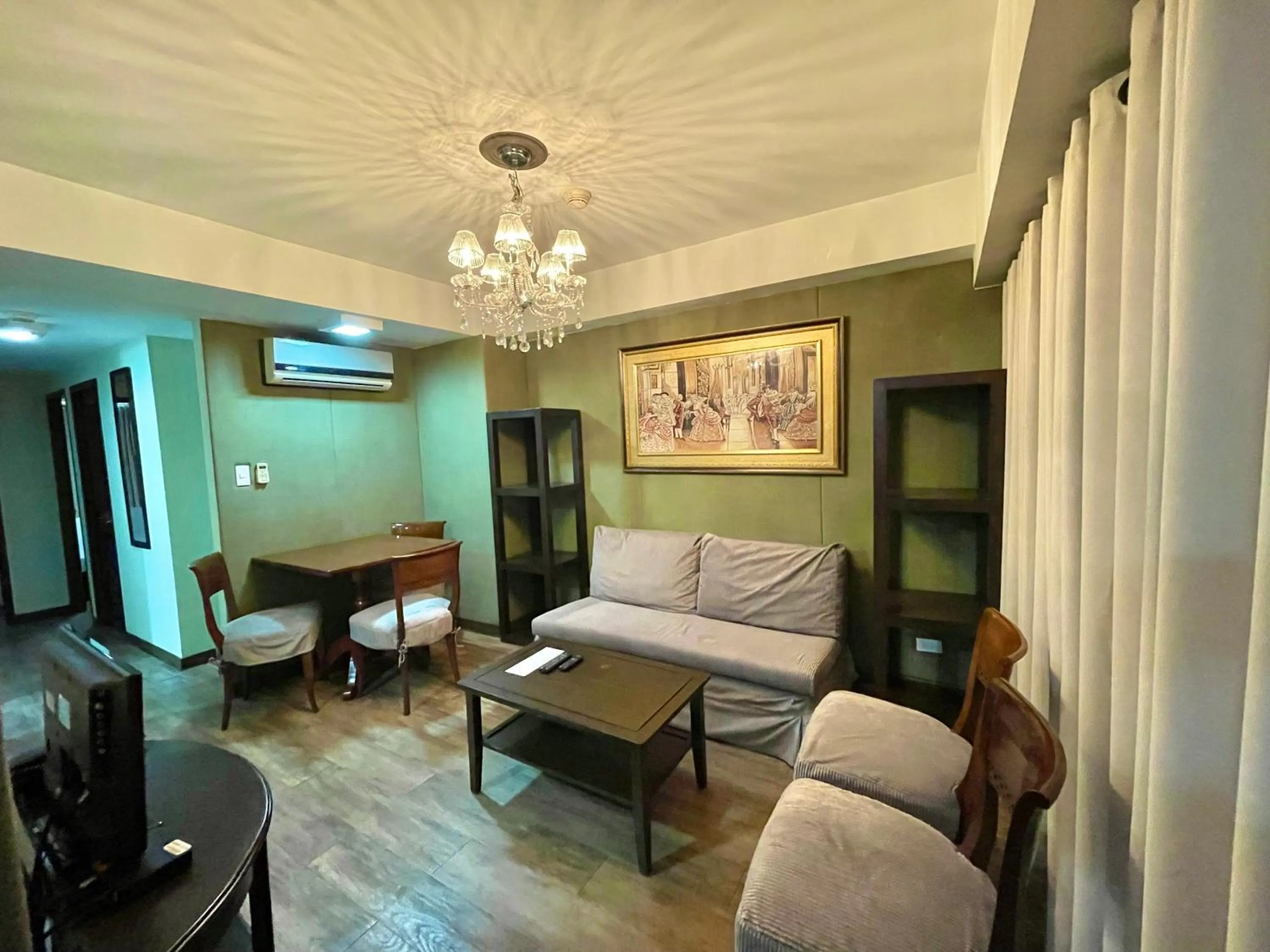 Single Room in CEO Flats