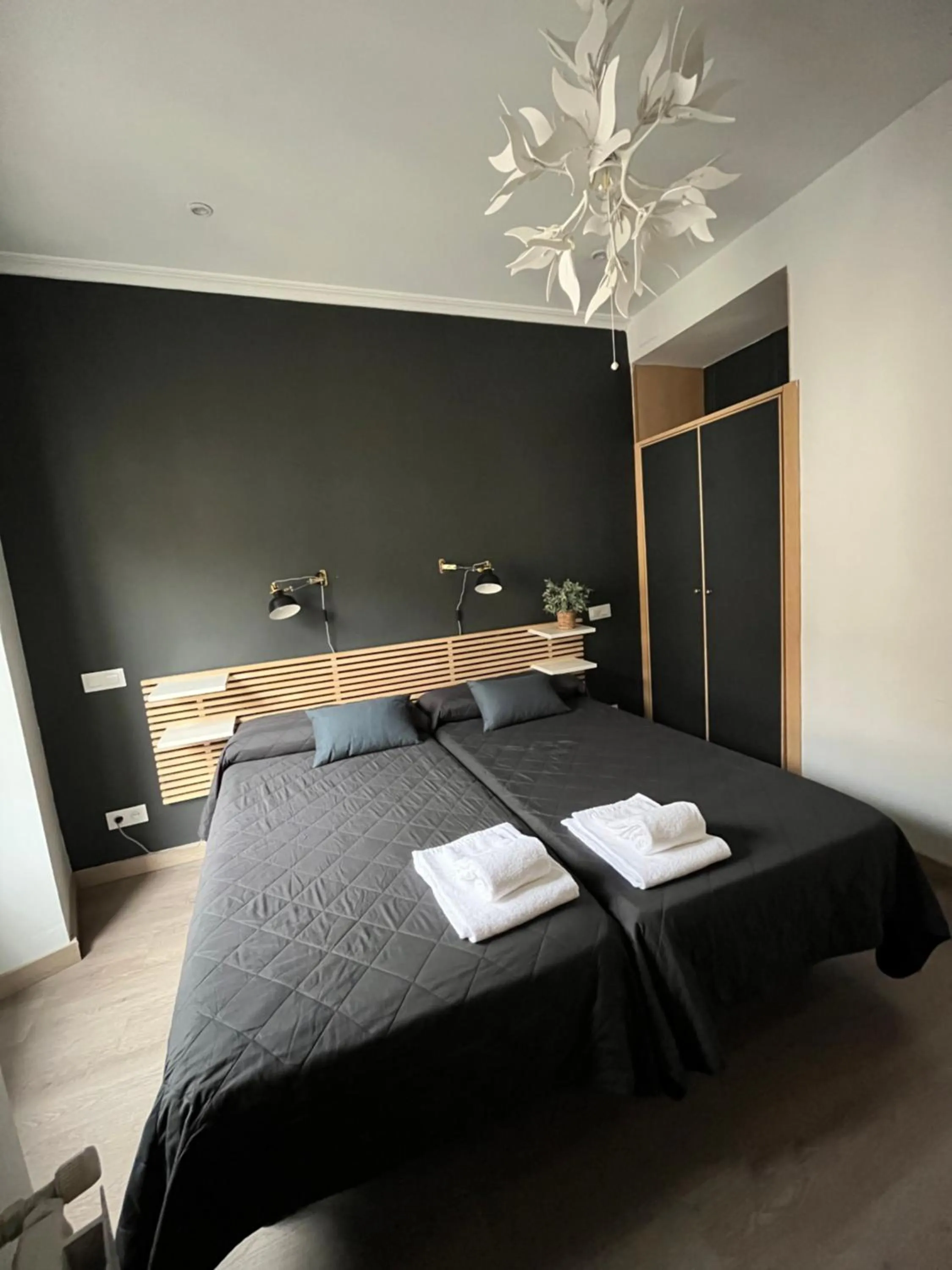 Hostal Inter Plaza Mayor AUTO CHECK IN