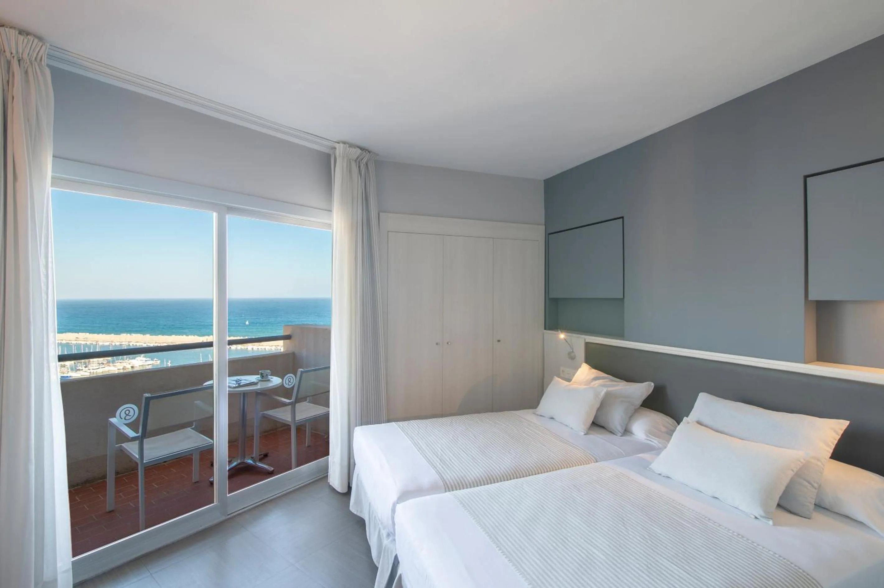 Double Room with Sea View in Hotel El Puerto by Pierre Vacances