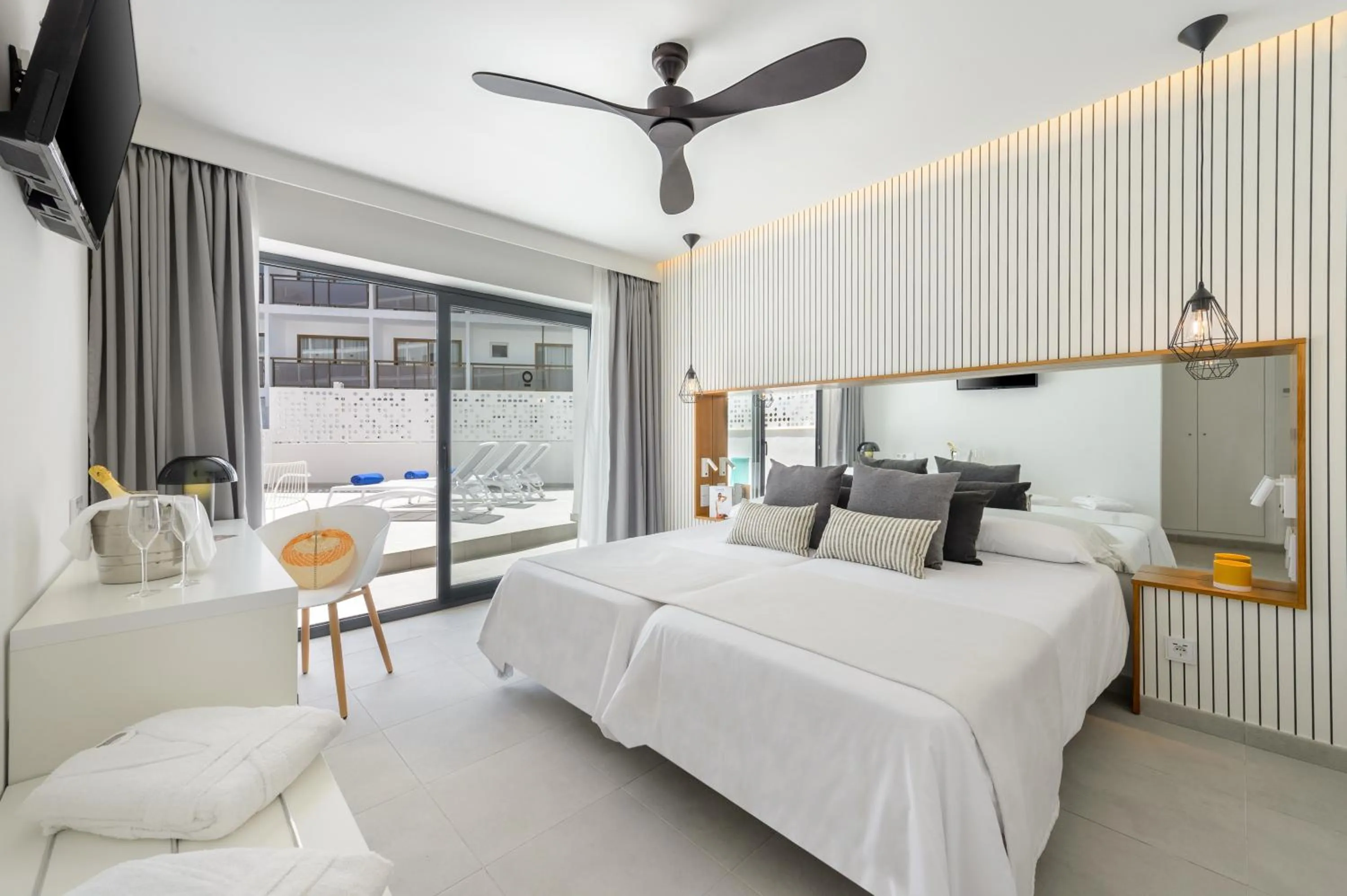 Suite - single occupancy in Hotel Vibra Mare Nostrum