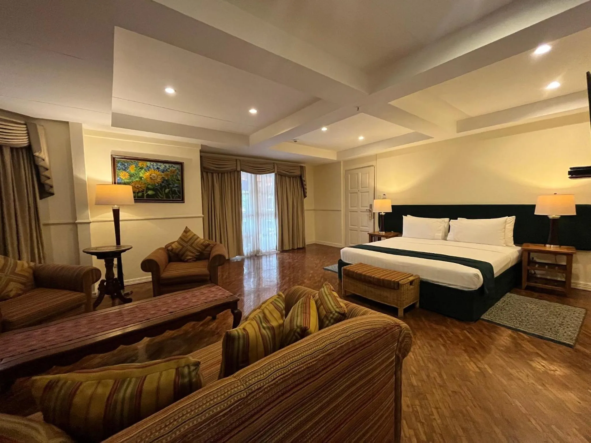 Executive Suite in Coco Grande Hotel