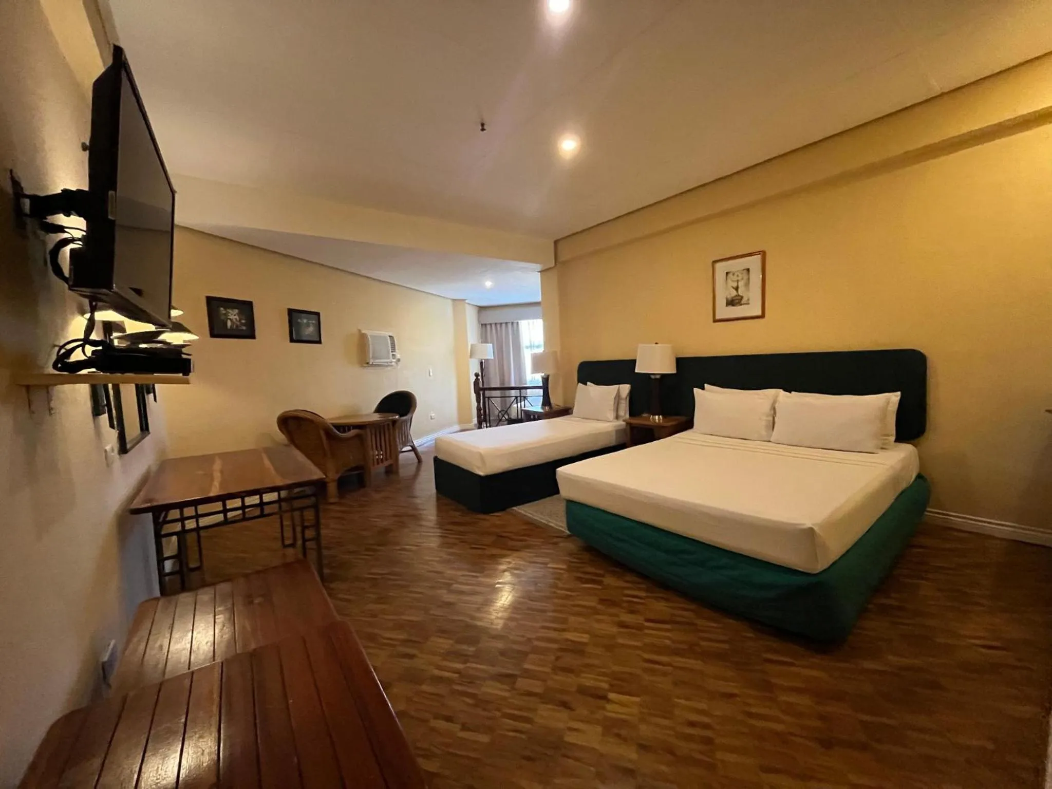 Deluxe Family Room in Coco Grande Hotel