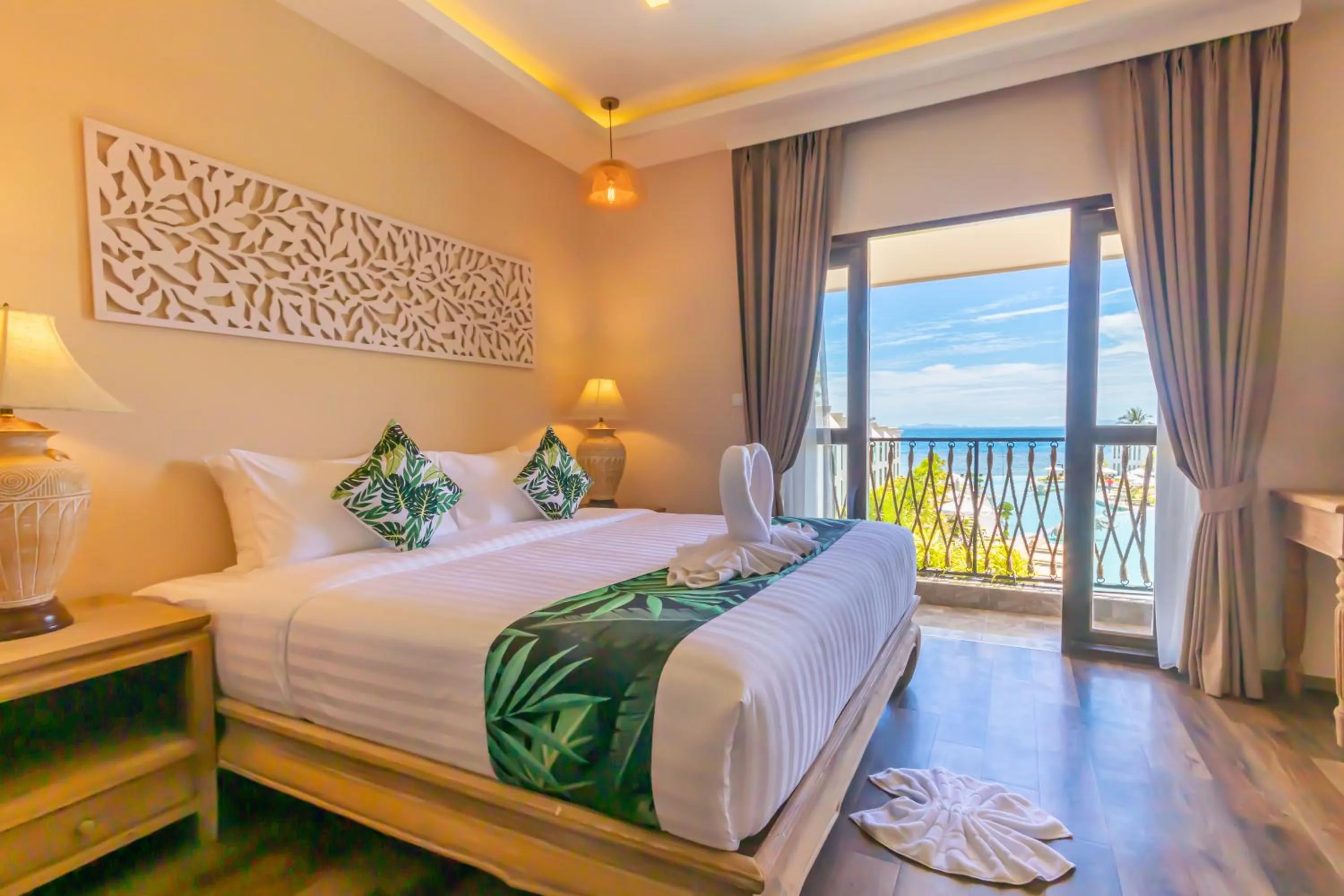 Suite with Sea View in Vannee Golden Sands Beachfront Resort