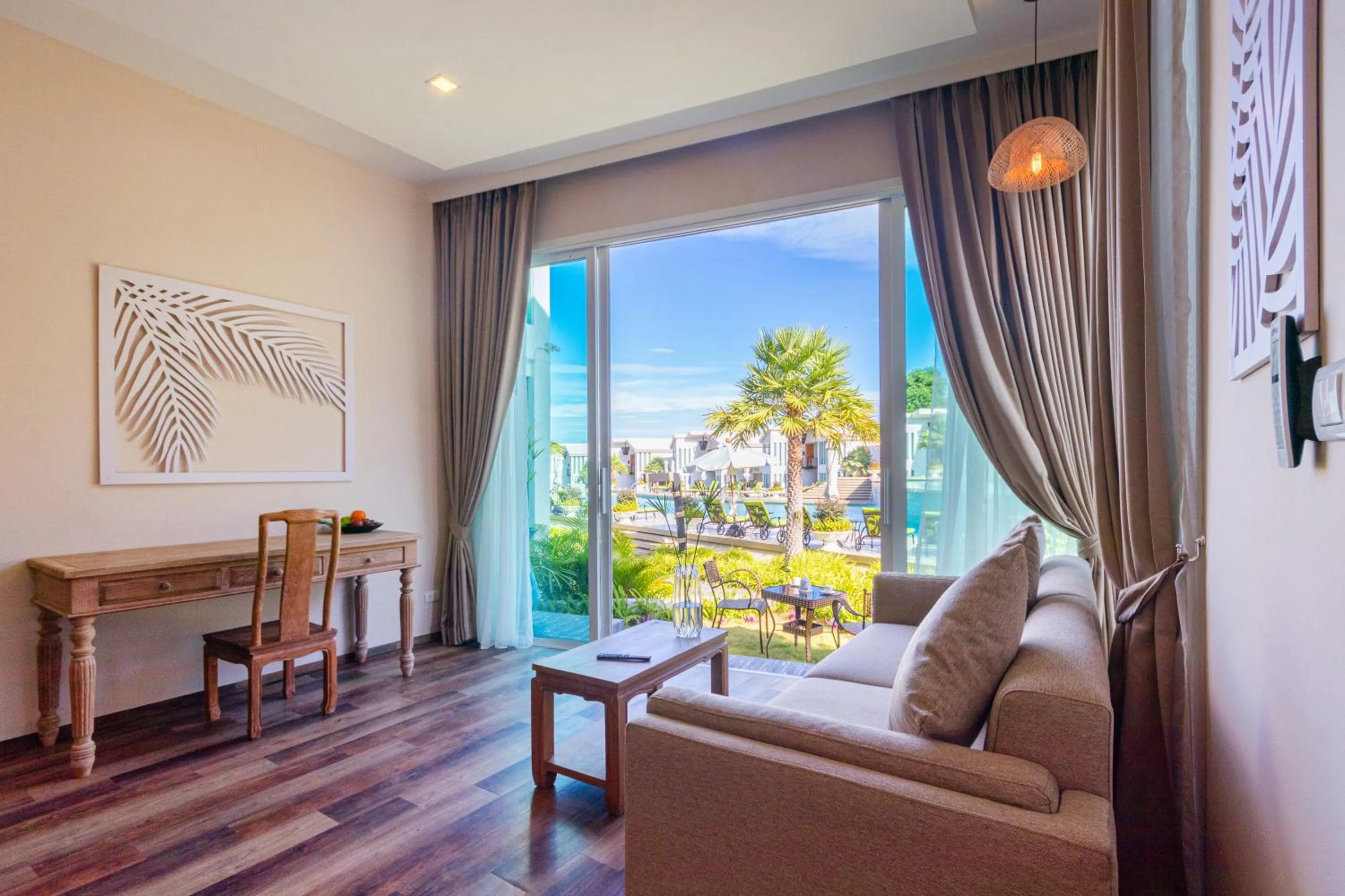 Deluxe Private Pool Villa in Vannee Golden Sands Beachfront Resort